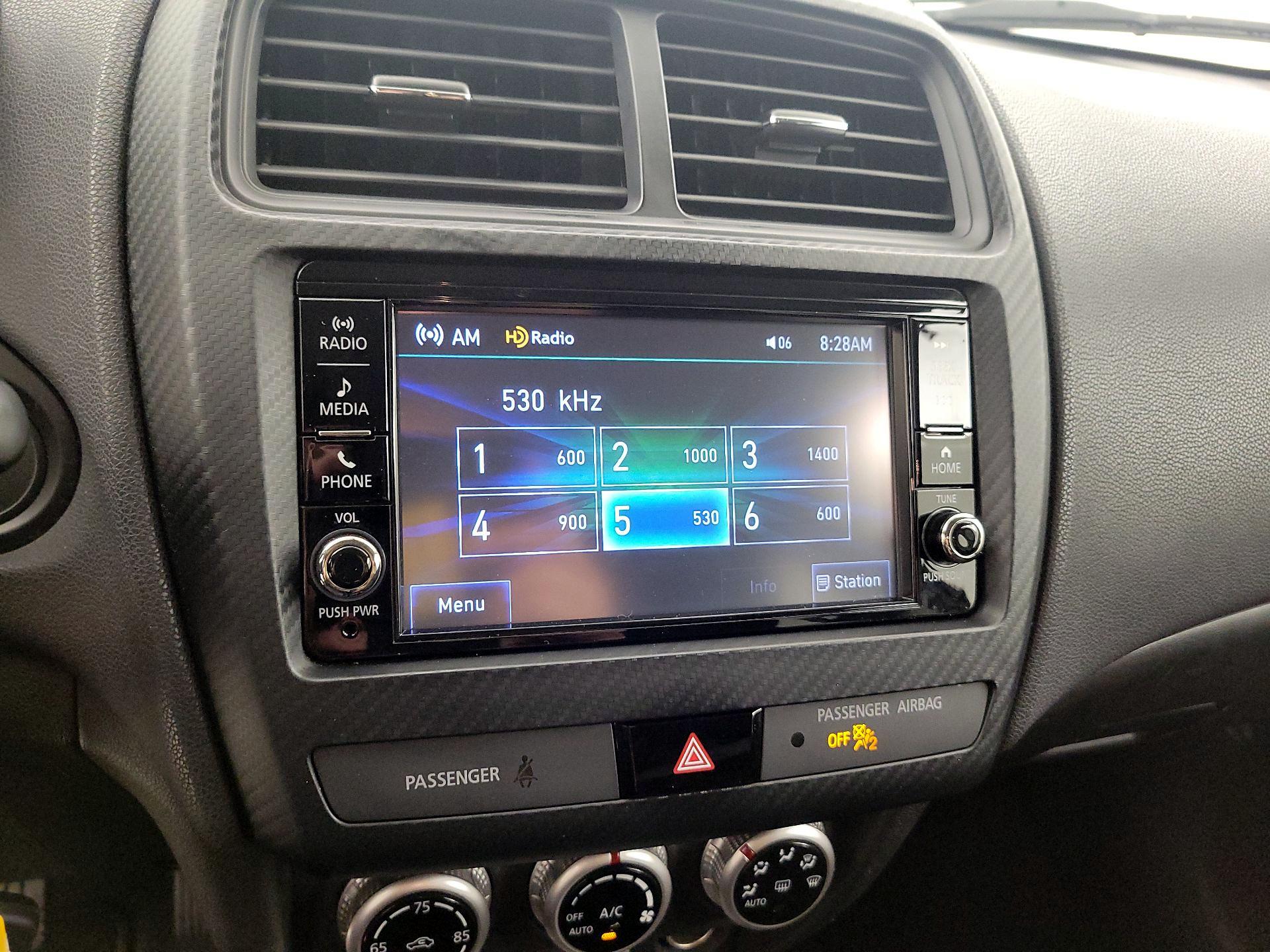 Thumbnail: 2020 Mitsubishi Outlander Sport - 14