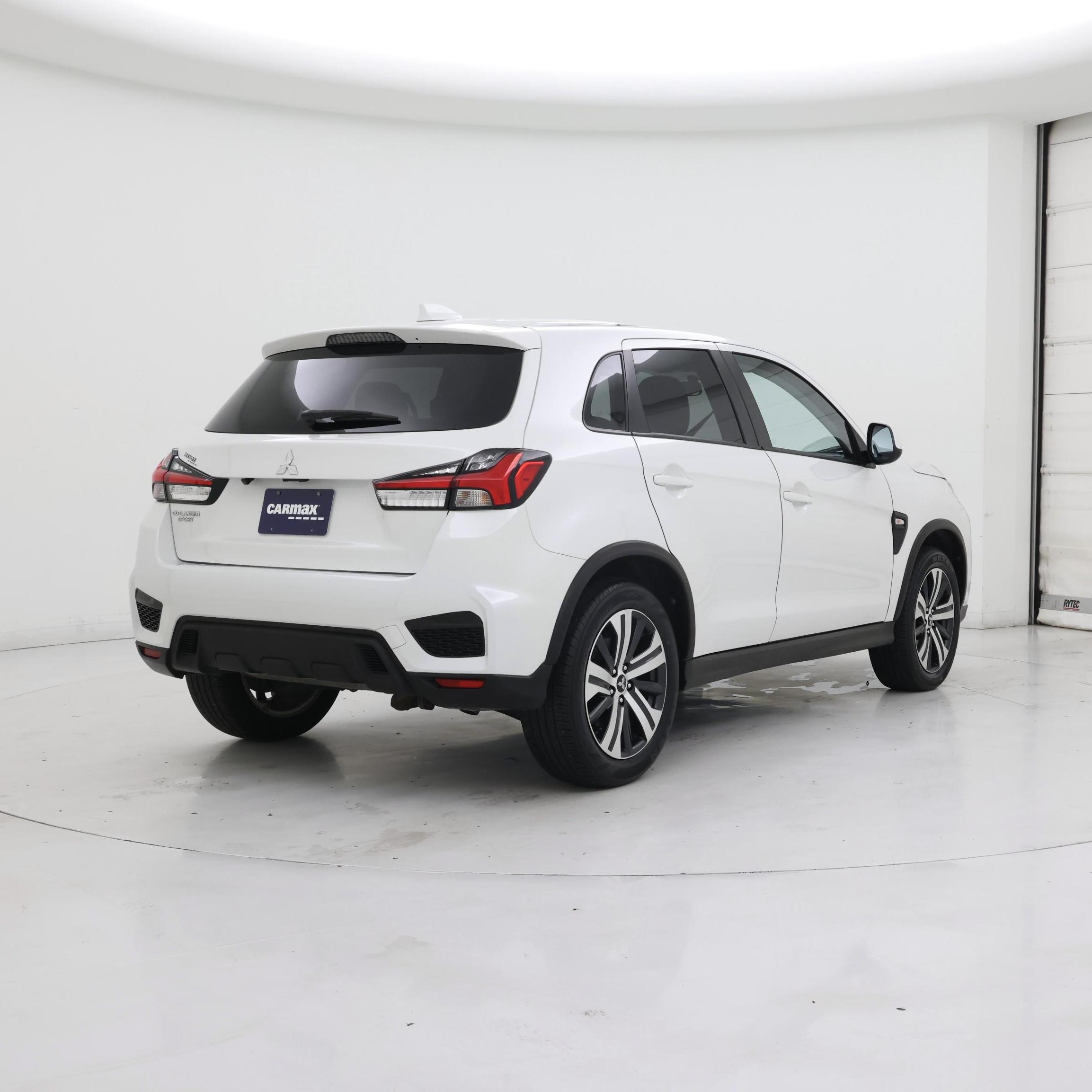 Thumbnail: 2020 Mitsubishi Outlander Sport - 8