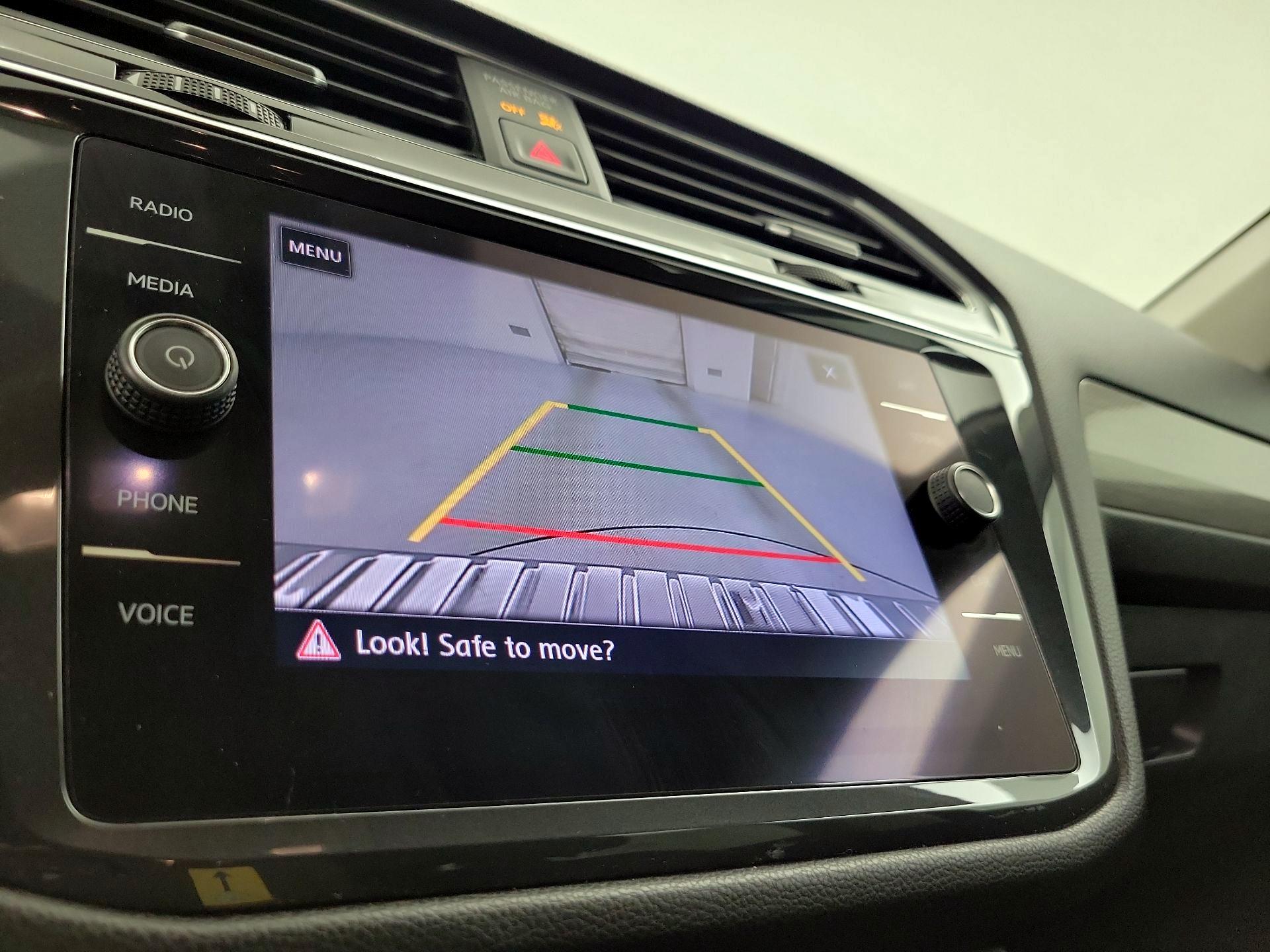 Thumbnail: 2019 Volkswagen Tiguan - 14