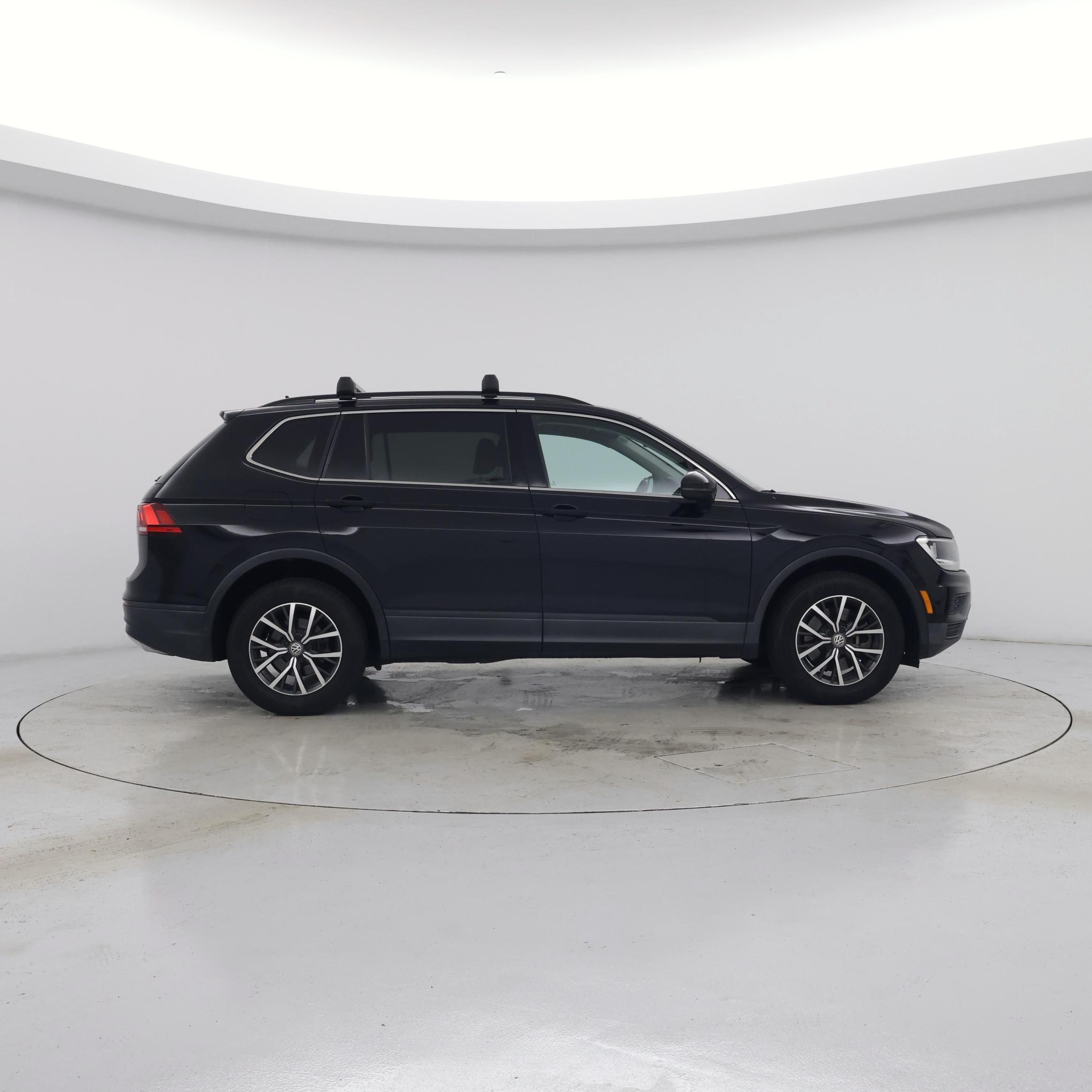 Thumbnail: 2019 Volkswagen Tiguan - 7