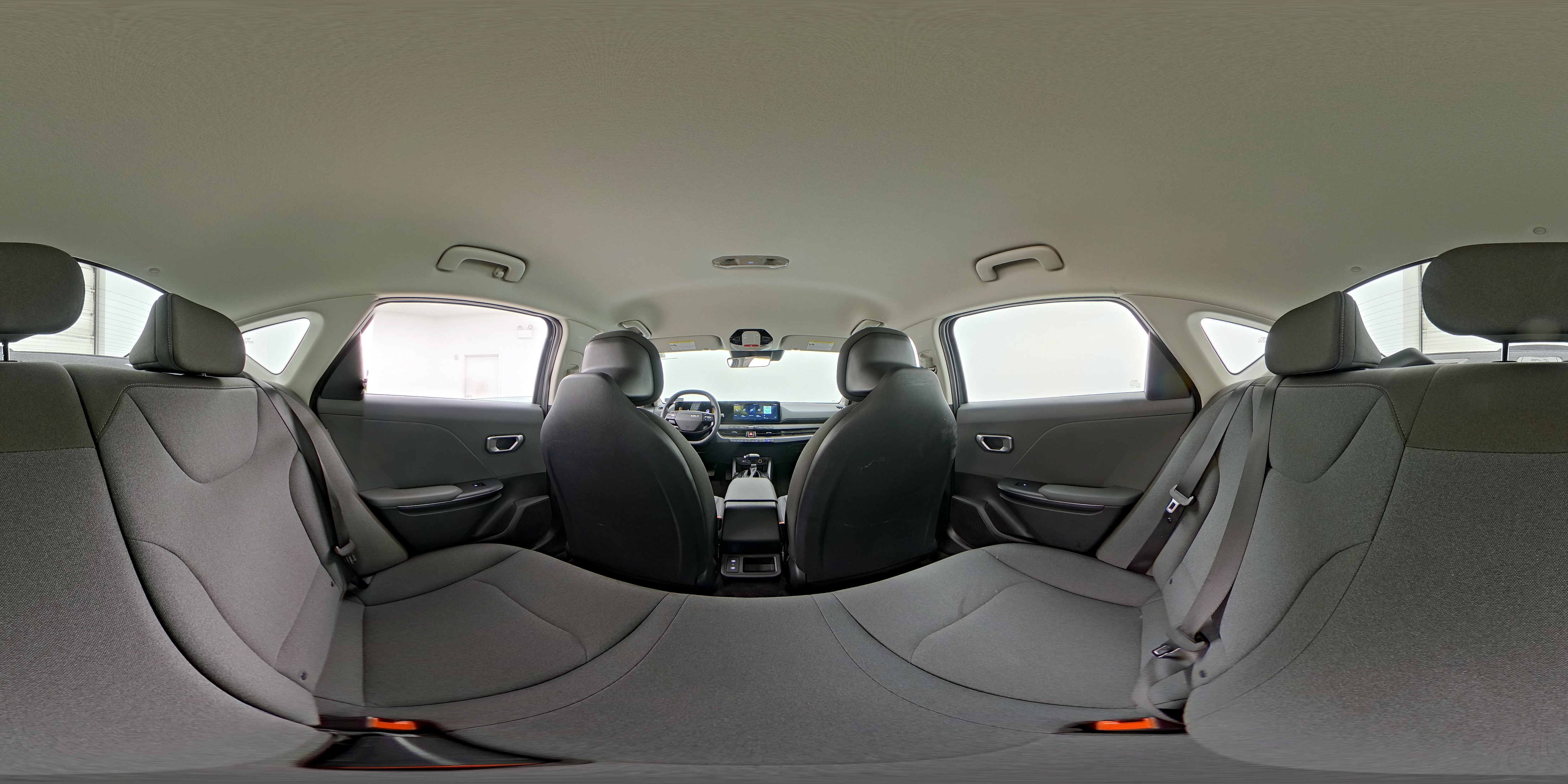 2025 Kia K4 LXS - Photo 25