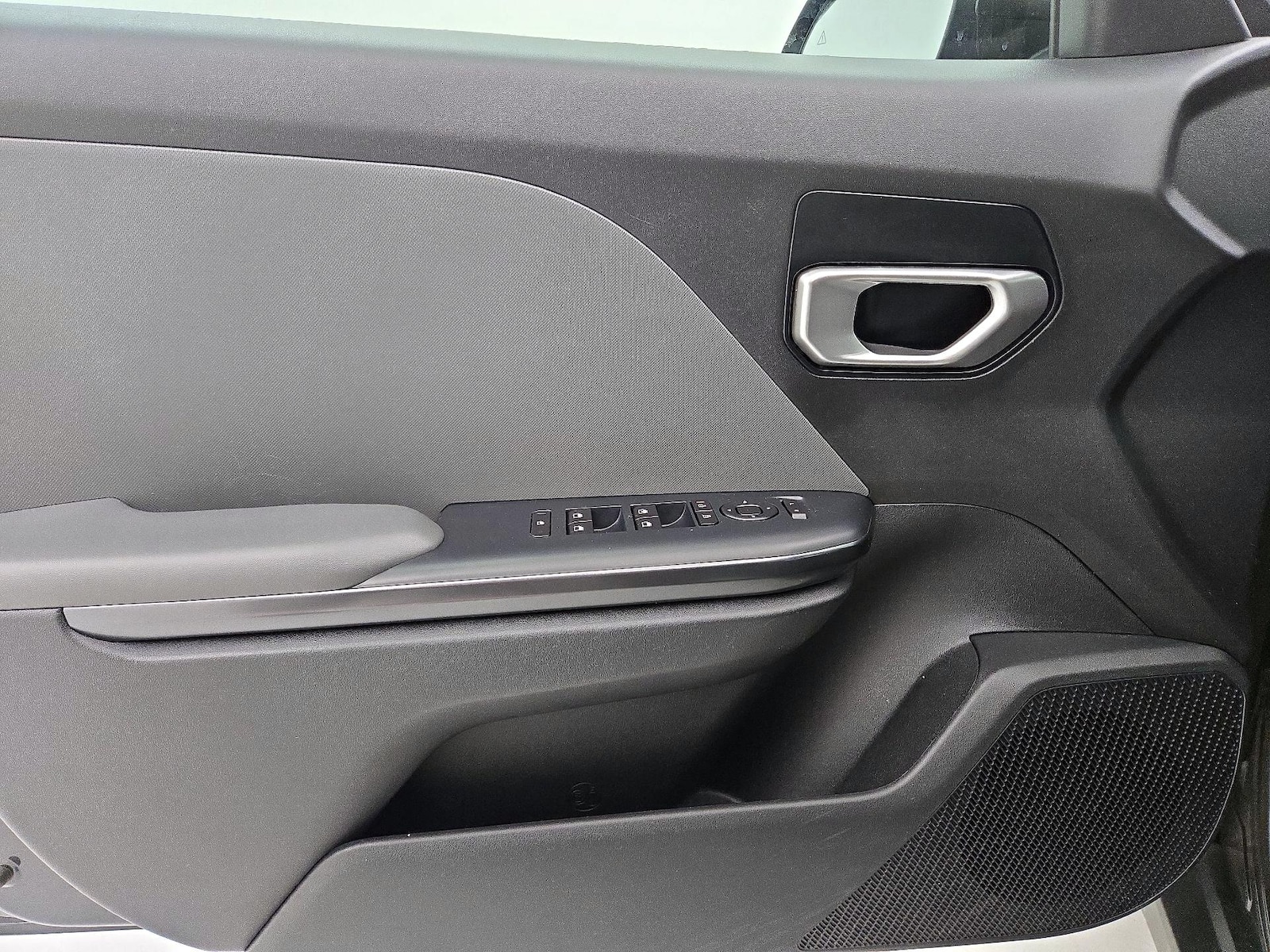 2025 Kia K4 LXS - Photo 13