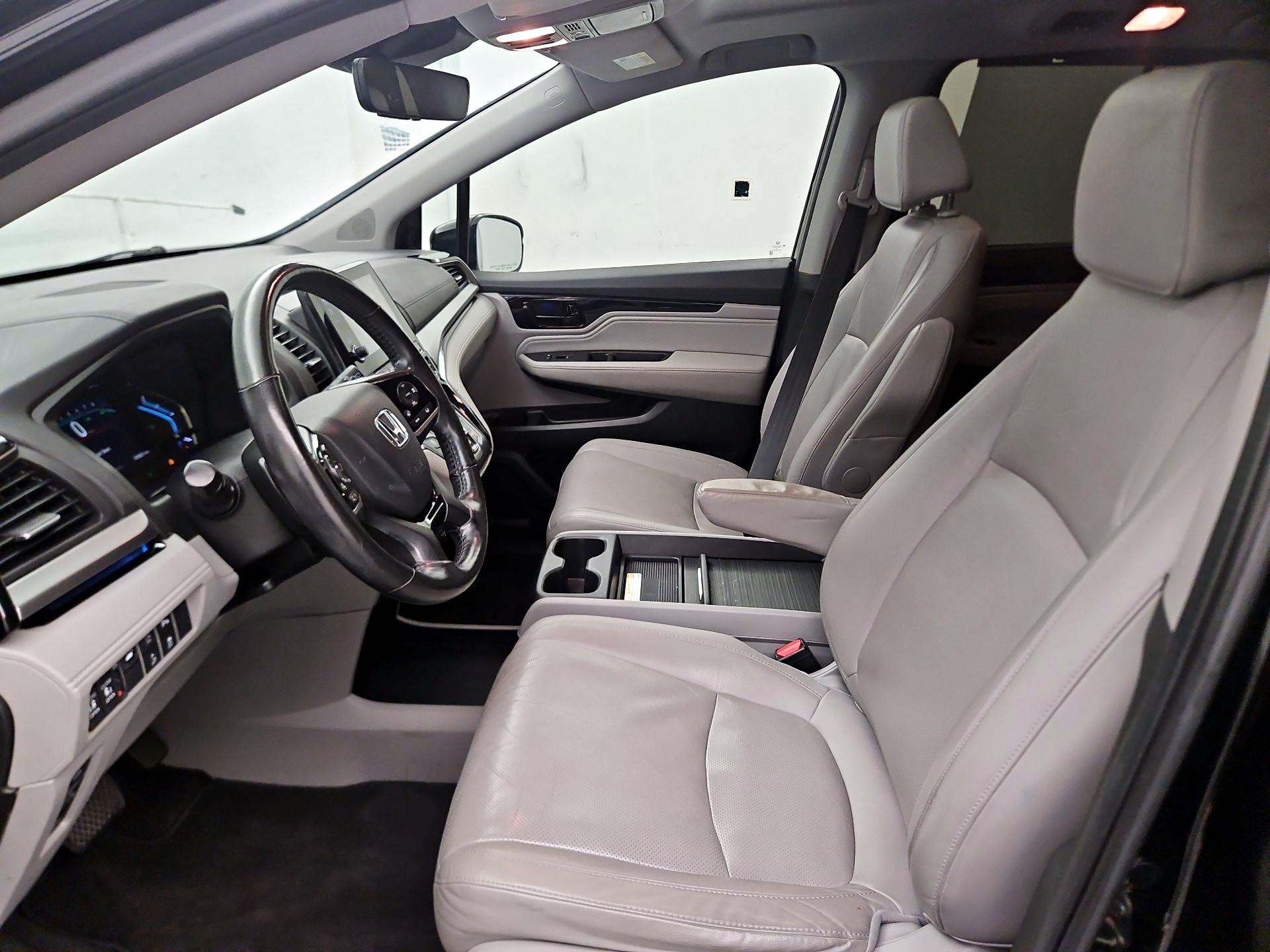 Thumbnail: 2019 Honda Odyssey - 11