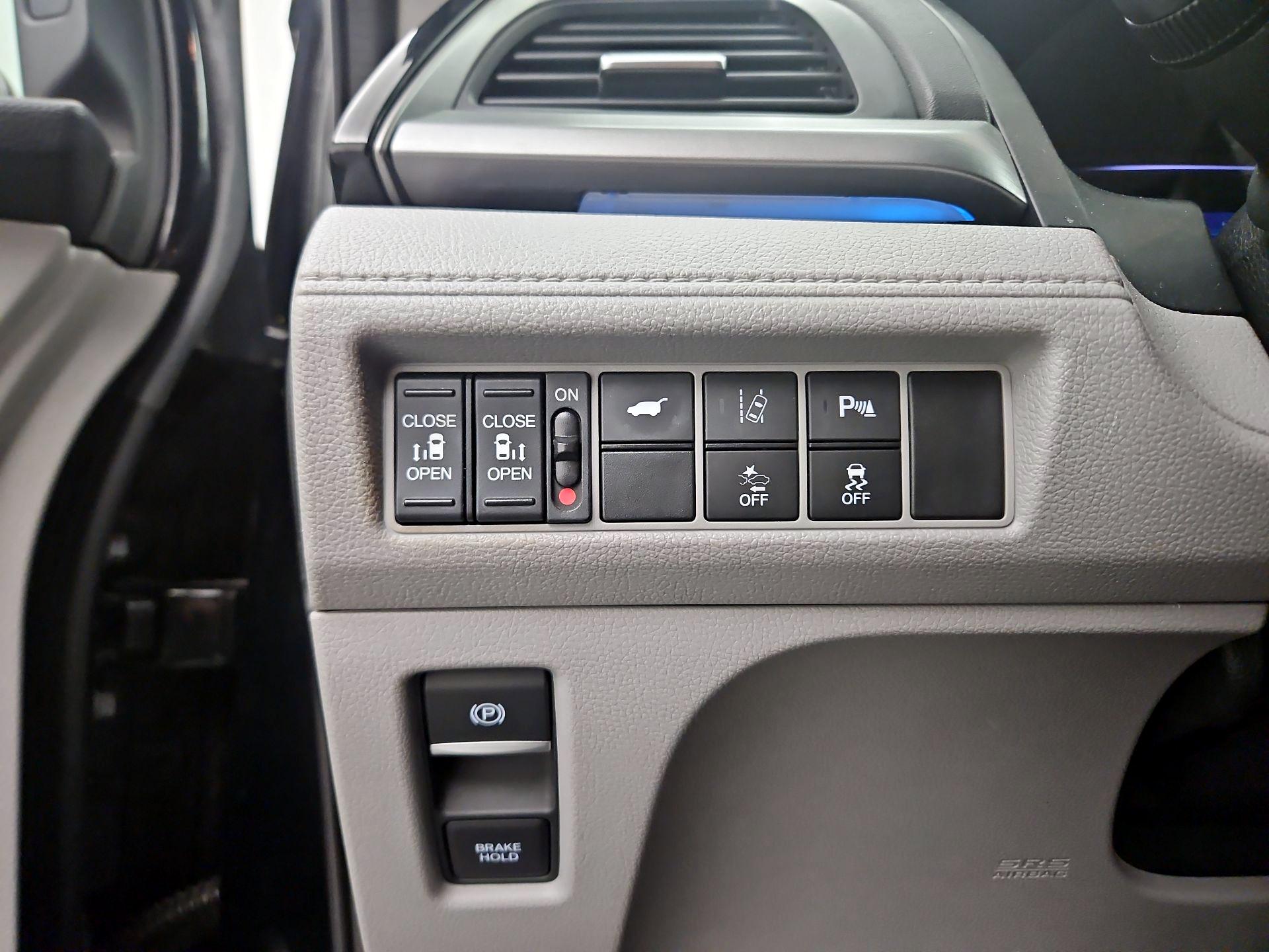 Thumbnail: 2019 Honda Odyssey - 13