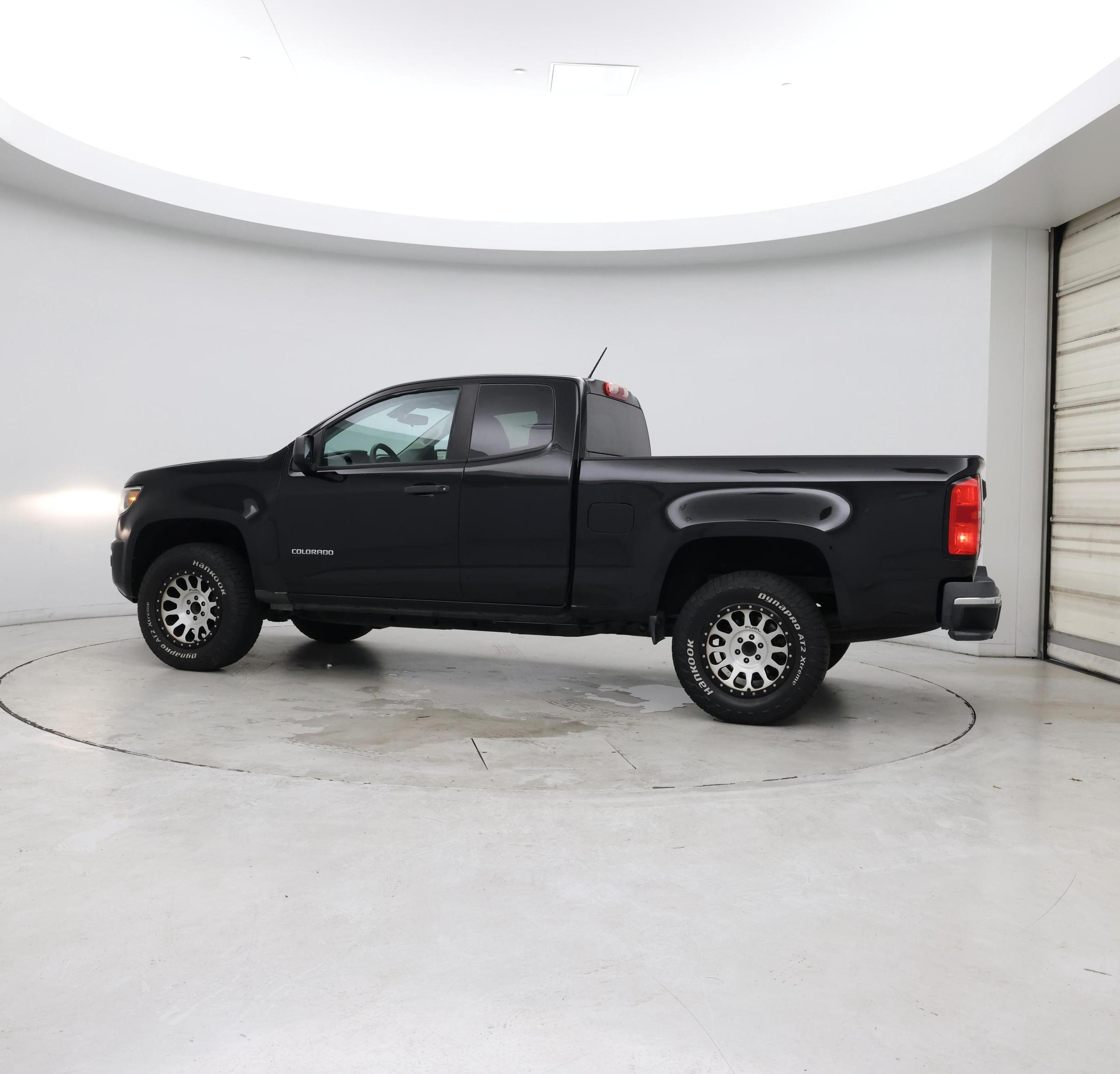 Thumbnail: 2017 Chevrolet Colorado - 6
