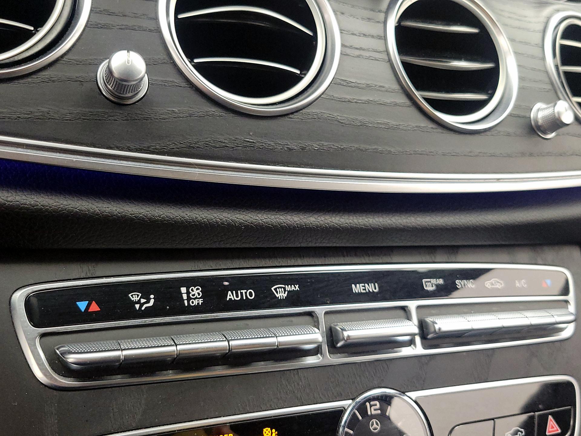 Thumbnail: 2020 Mercedes-Benz E-Class - 17