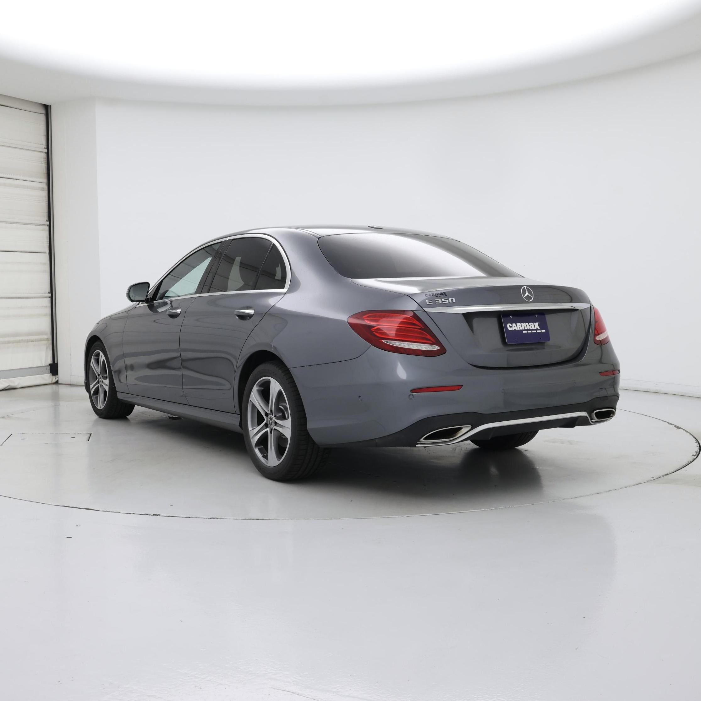 Thumbnail: 2020 Mercedes-Benz E-Class - 2