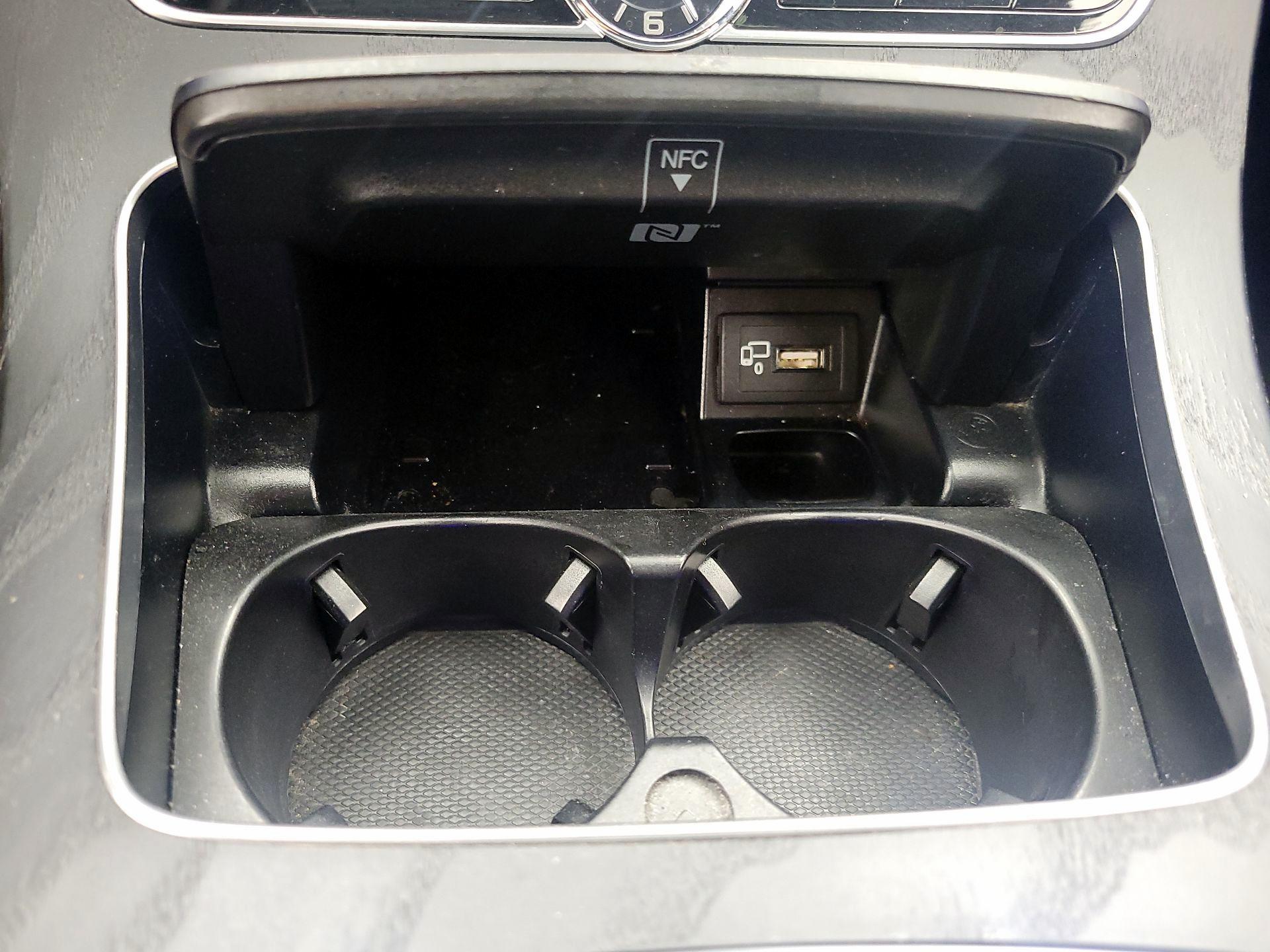 Thumbnail: 2020 Mercedes-Benz E-Class - 19