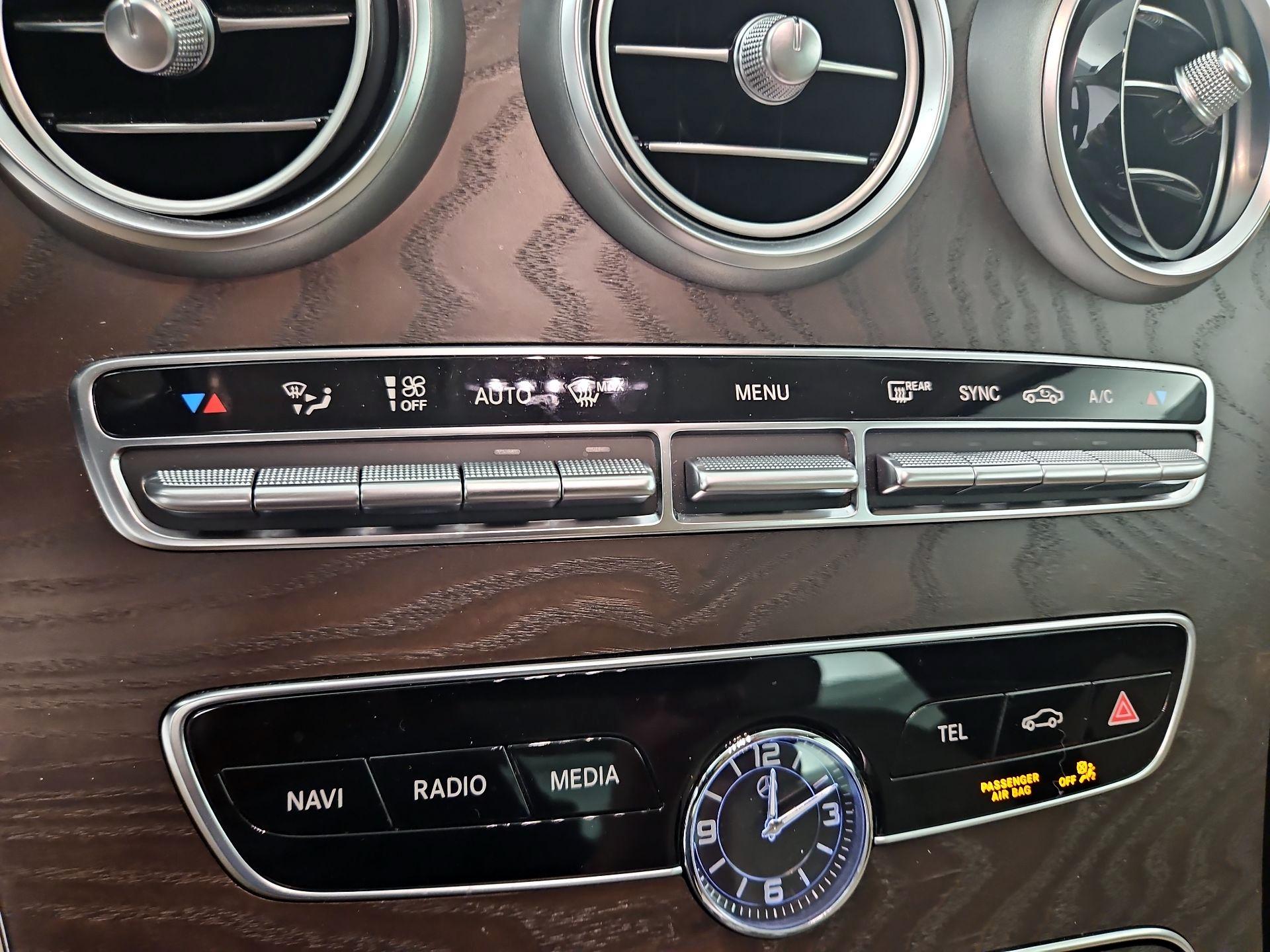 Thumbnail: 2021 Mercedes-Benz C-Class - 16