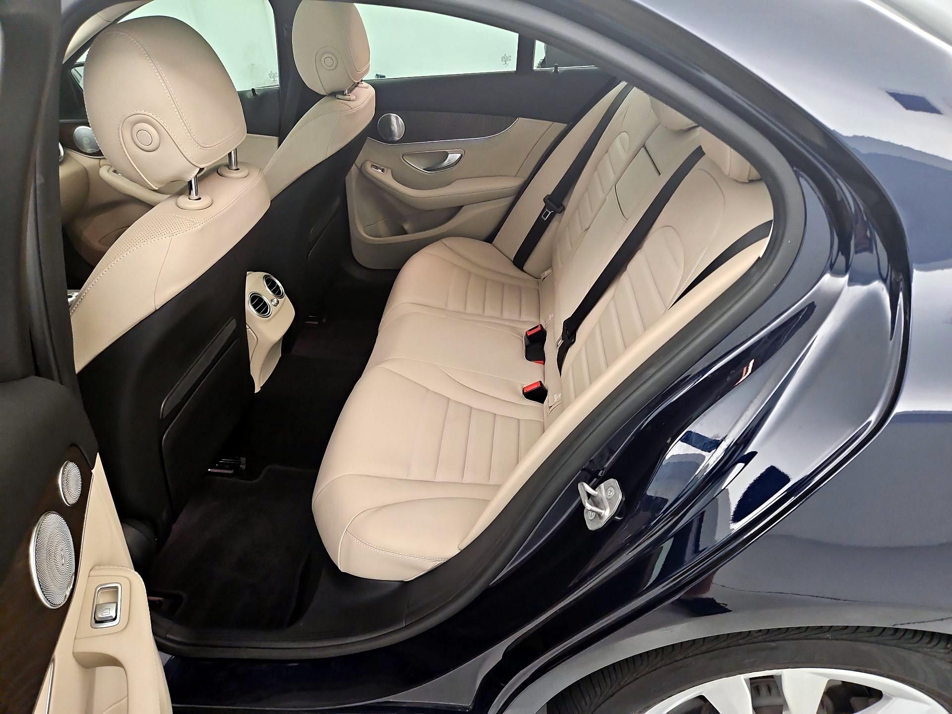 Thumbnail: 2021 Mercedes-Benz C-Class - 20