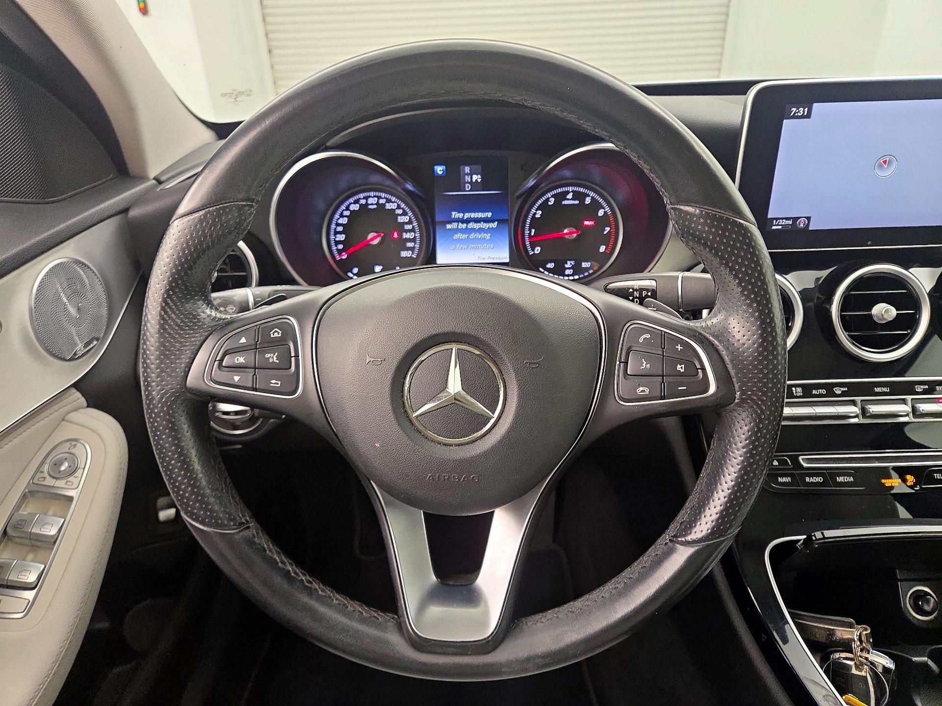 Thumbnail: 2016 Mercedes-Benz C-Class - 10