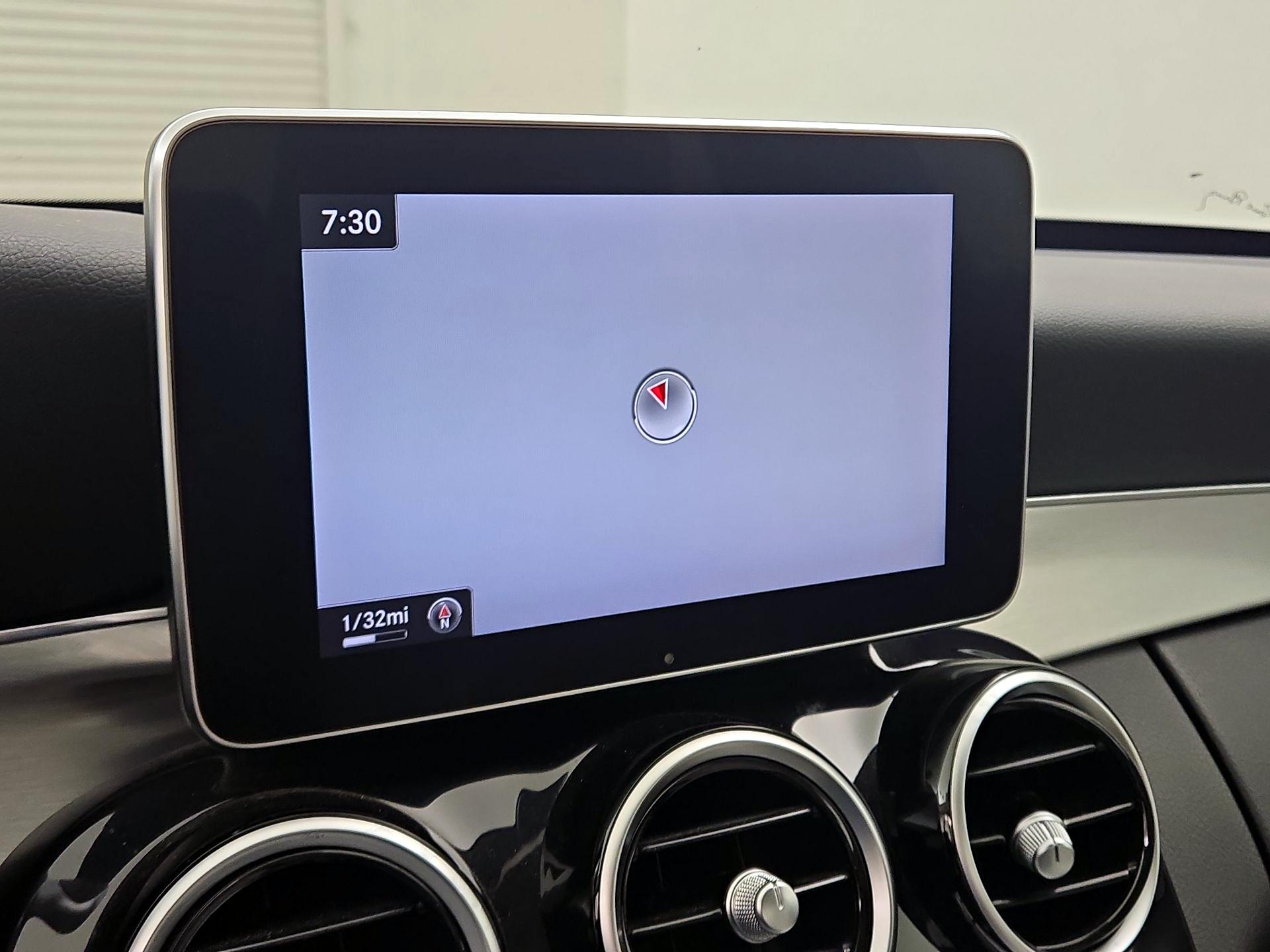 Thumbnail: 2016 Mercedes-Benz C-Class - 14
