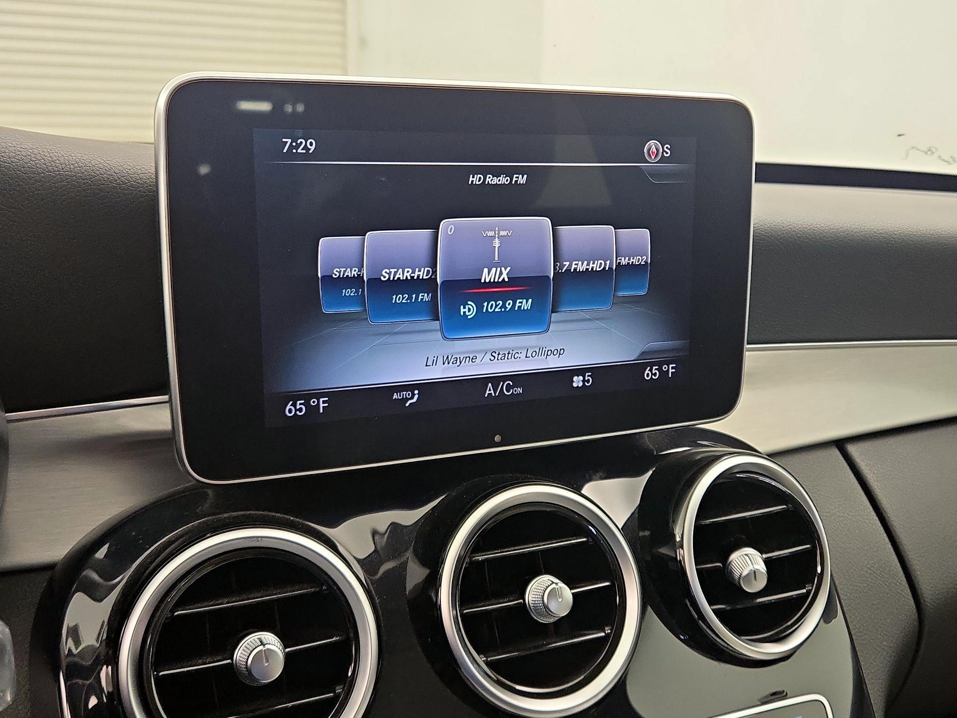 Thumbnail: 2016 Mercedes-Benz C-Class - 16