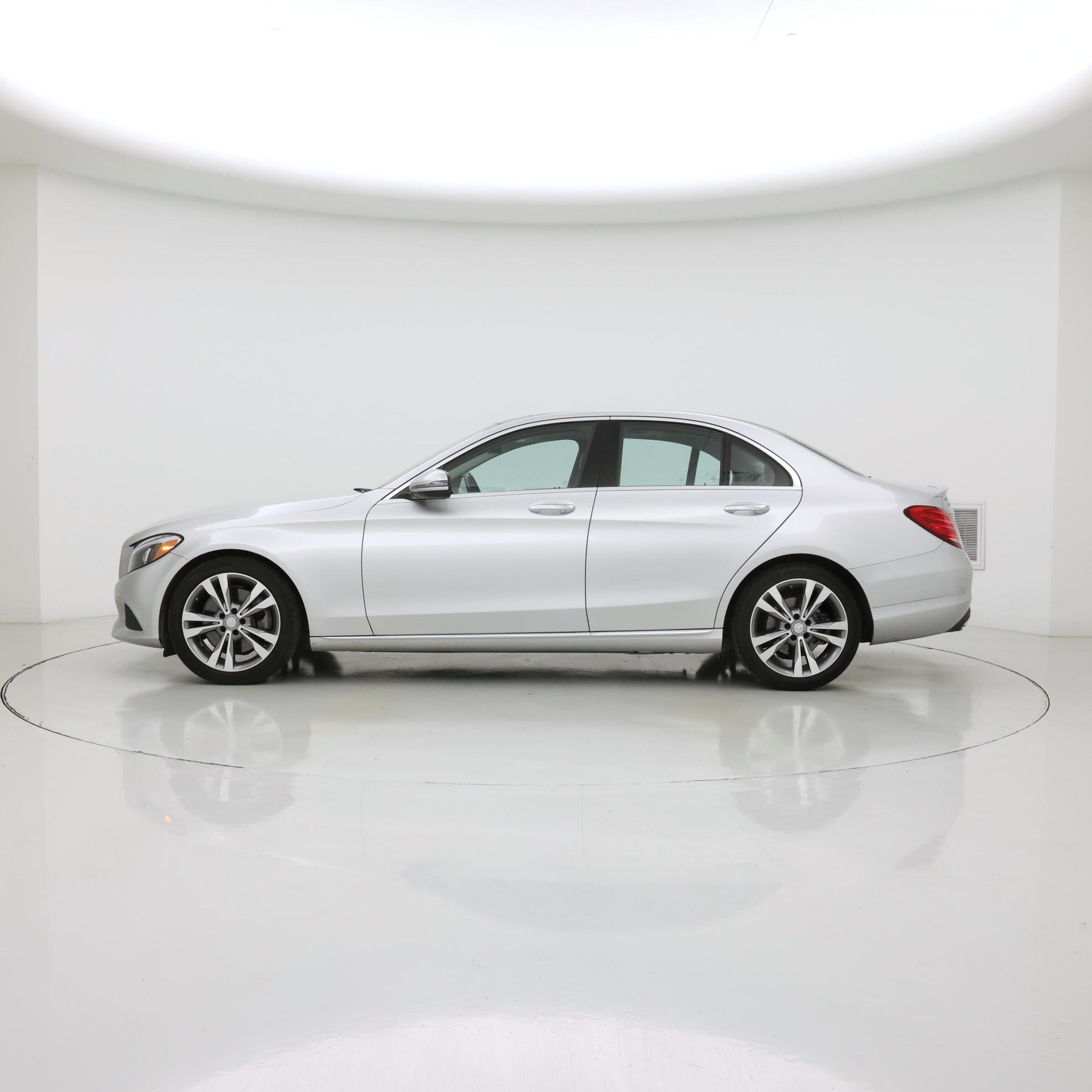 Thumbnail: 2016 Mercedes-Benz C-Class - 3