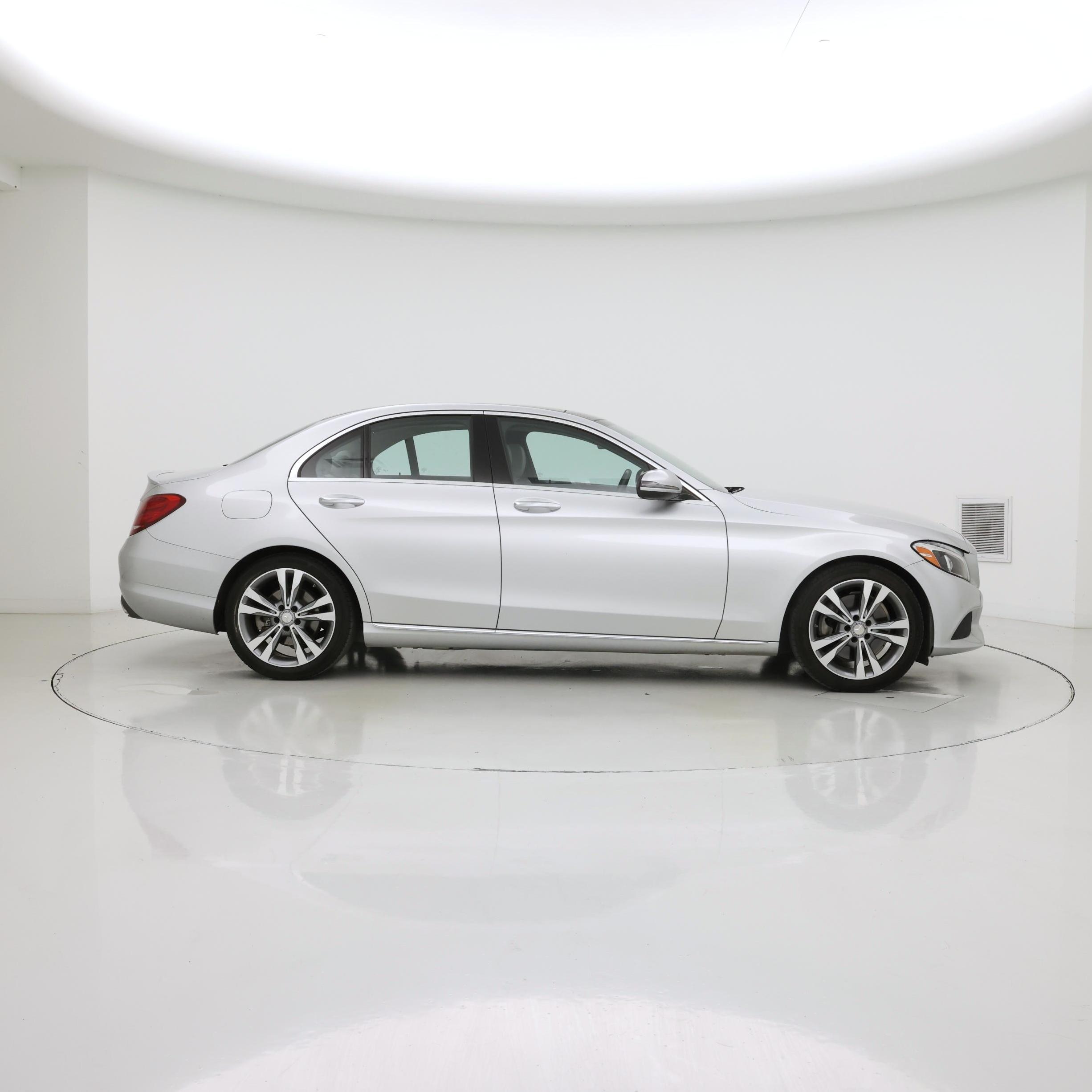 Thumbnail: 2016 Mercedes-Benz C-Class - 7