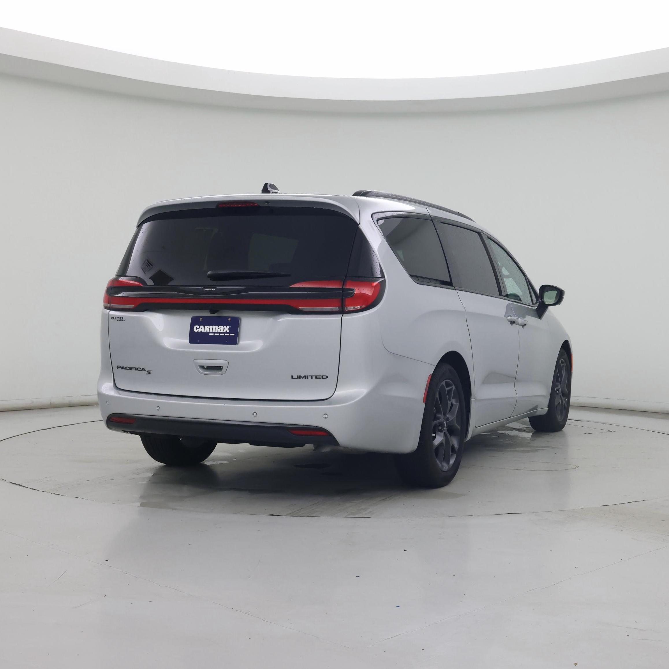 Thumbnail: 2026 Chrysler Pacifica - 8