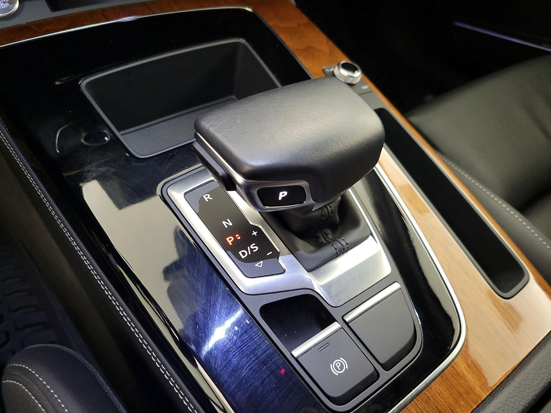 Thumbnail: 2023 Audi Q5 - 18
