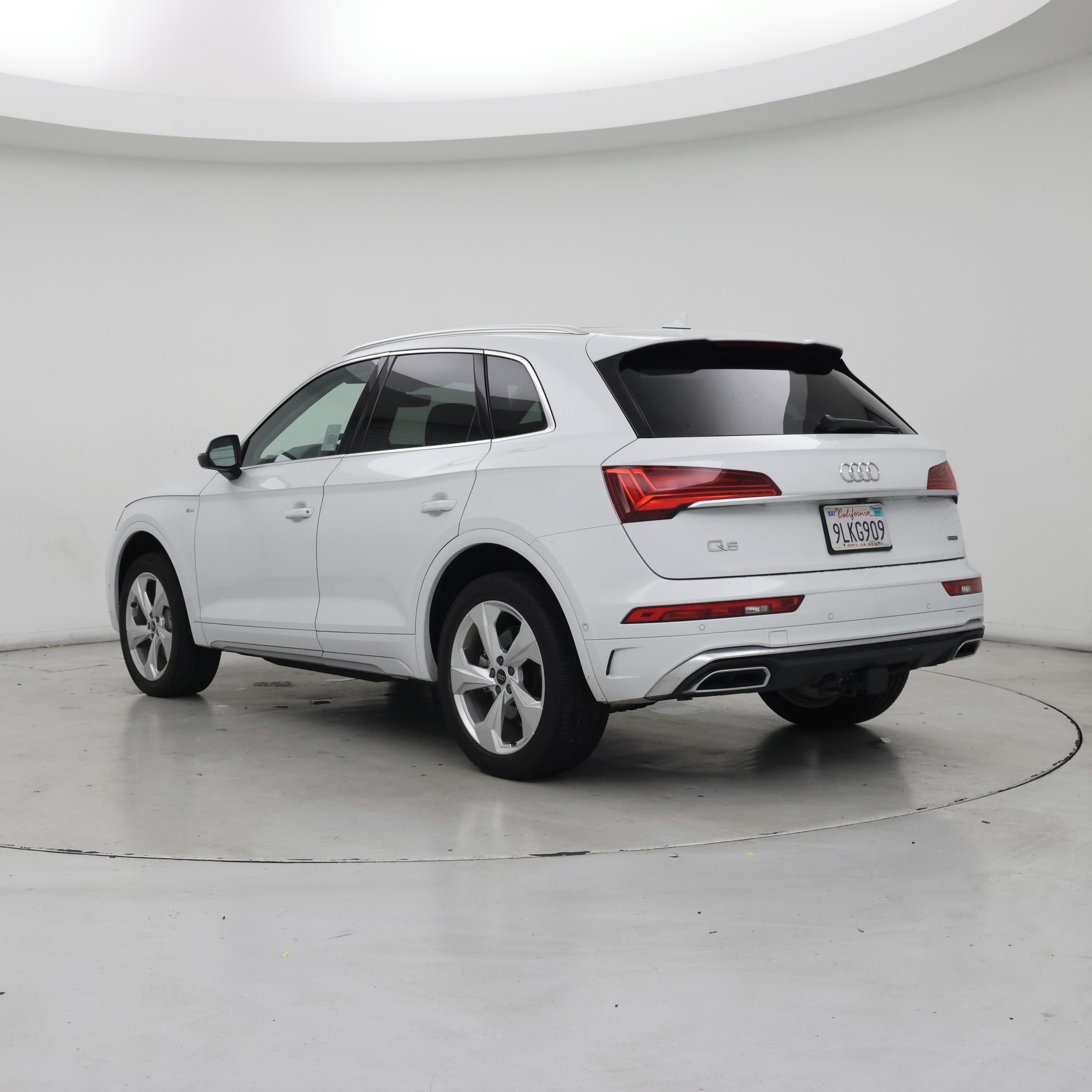 Thumbnail: 2023 Audi Q5 - 2