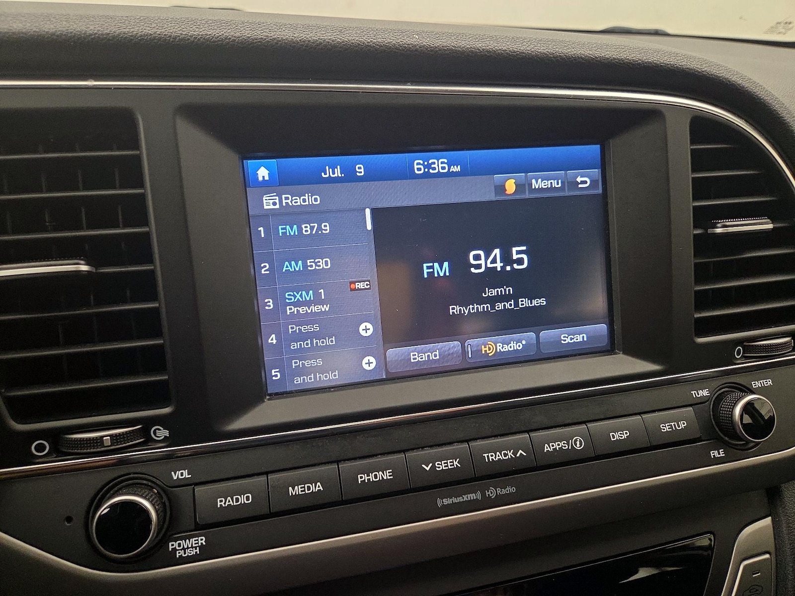 2018 Hyundai Elantra SEL - Photo 16