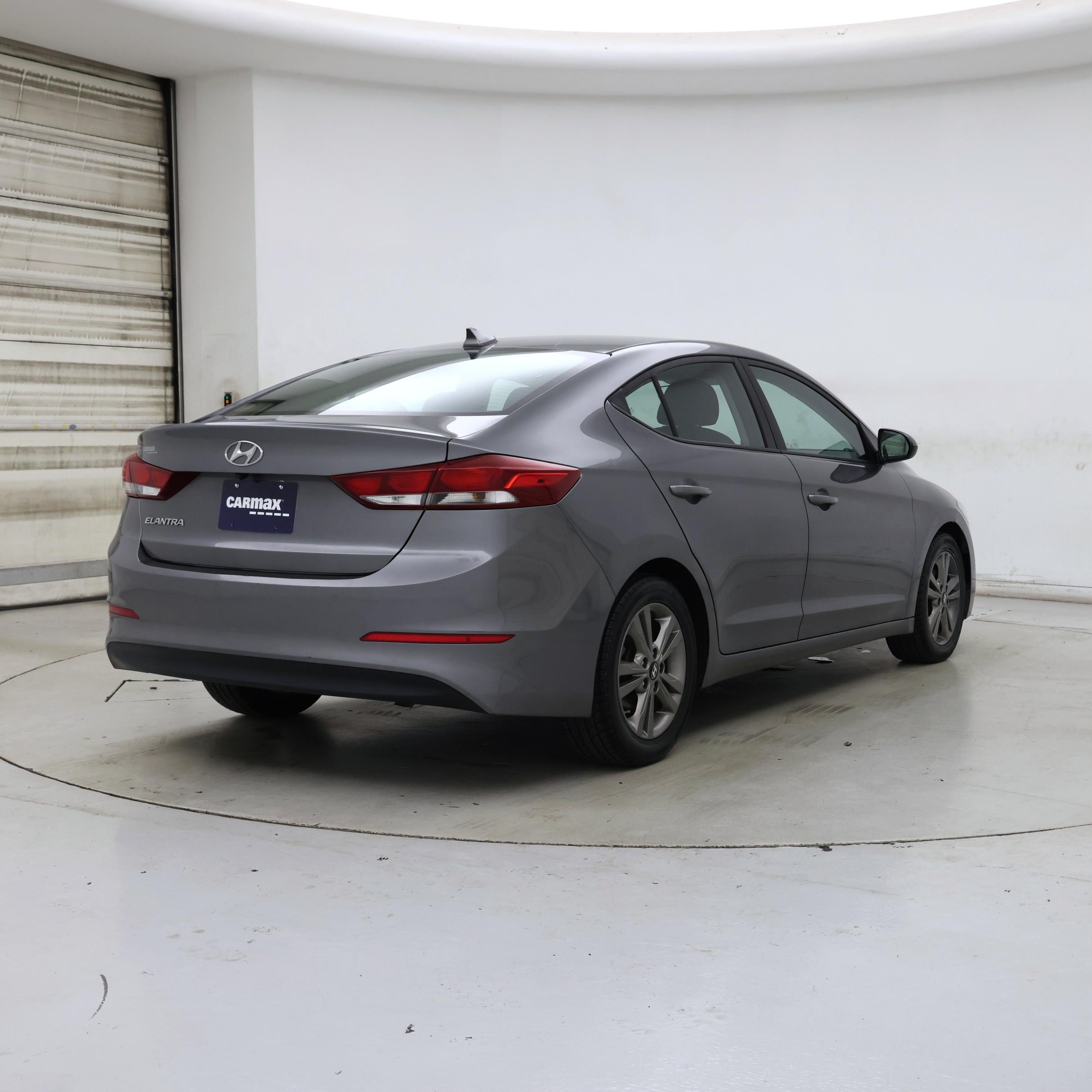 Thumbnail: 2018 Hyundai Elantra - 8