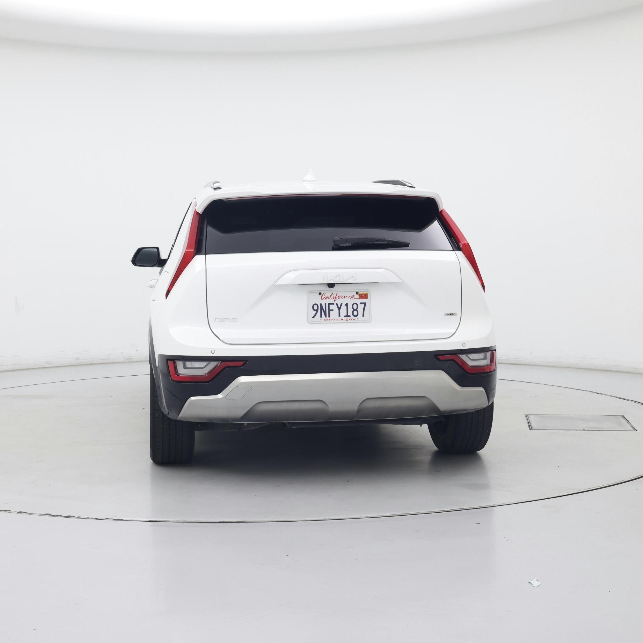 Thumbnail: 2023 Kia Niro - 6