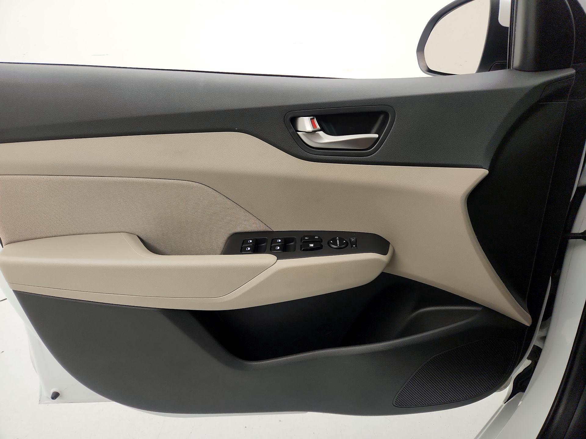 Thumbnail: 2021 Hyundai Accent - 12
