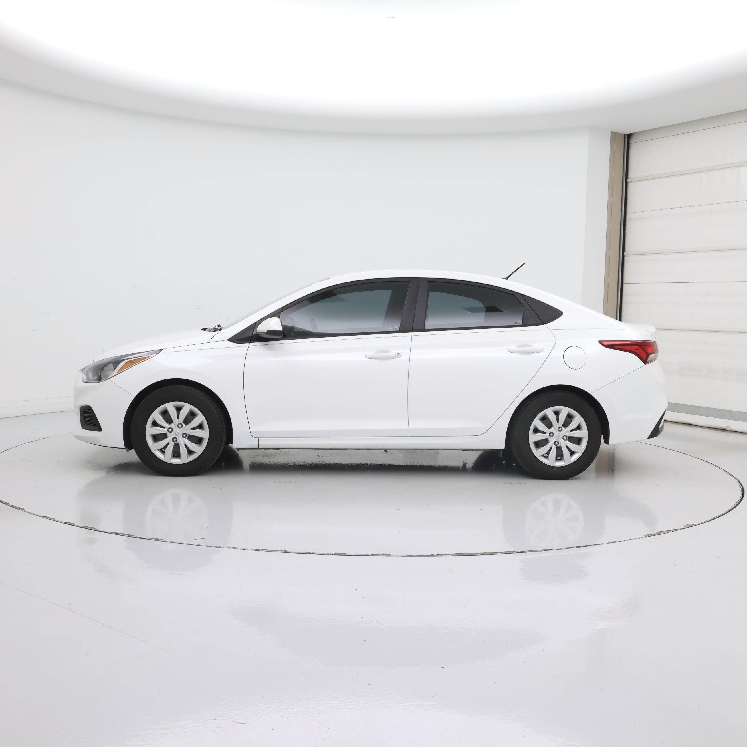 Thumbnail: 2021 Hyundai Accent - 3