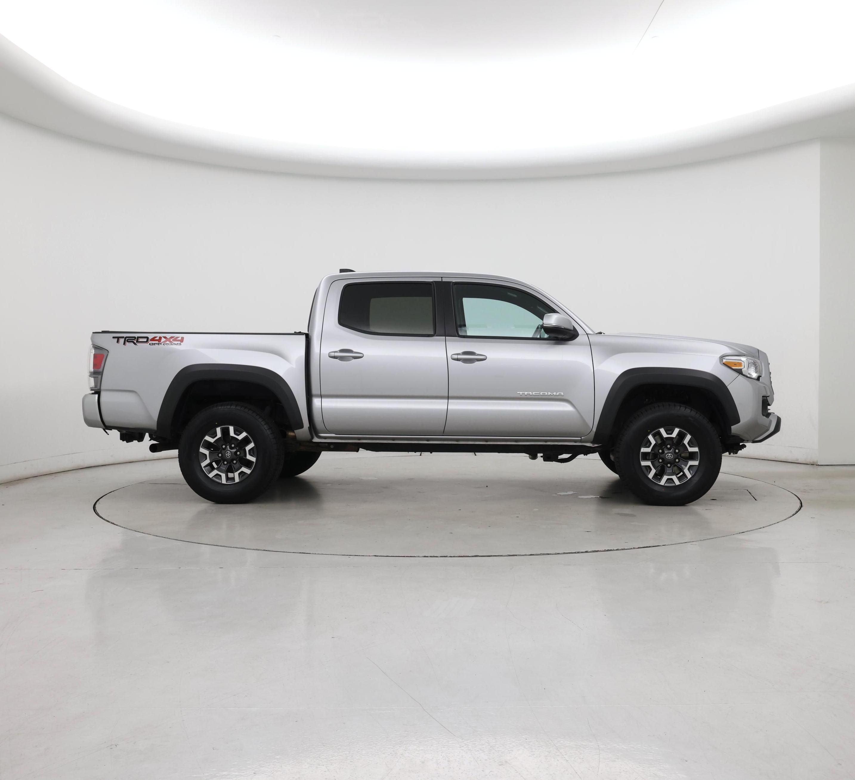 Thumbnail: 2022 Toyota Tacoma - 7