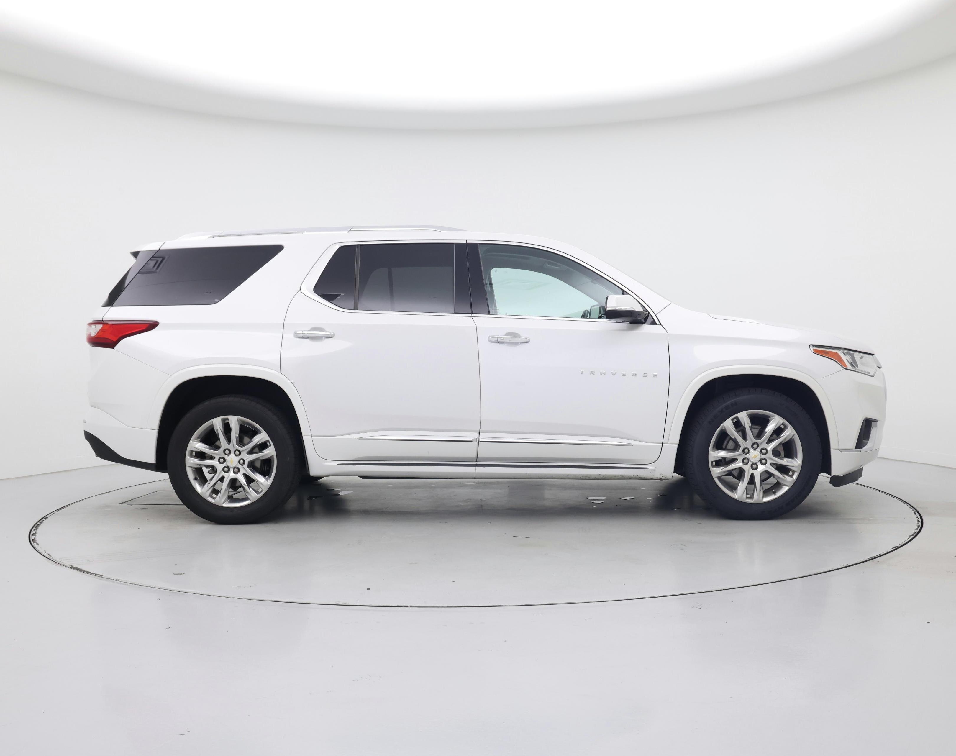 Thumbnail: 2019 Chevrolet Traverse - 7