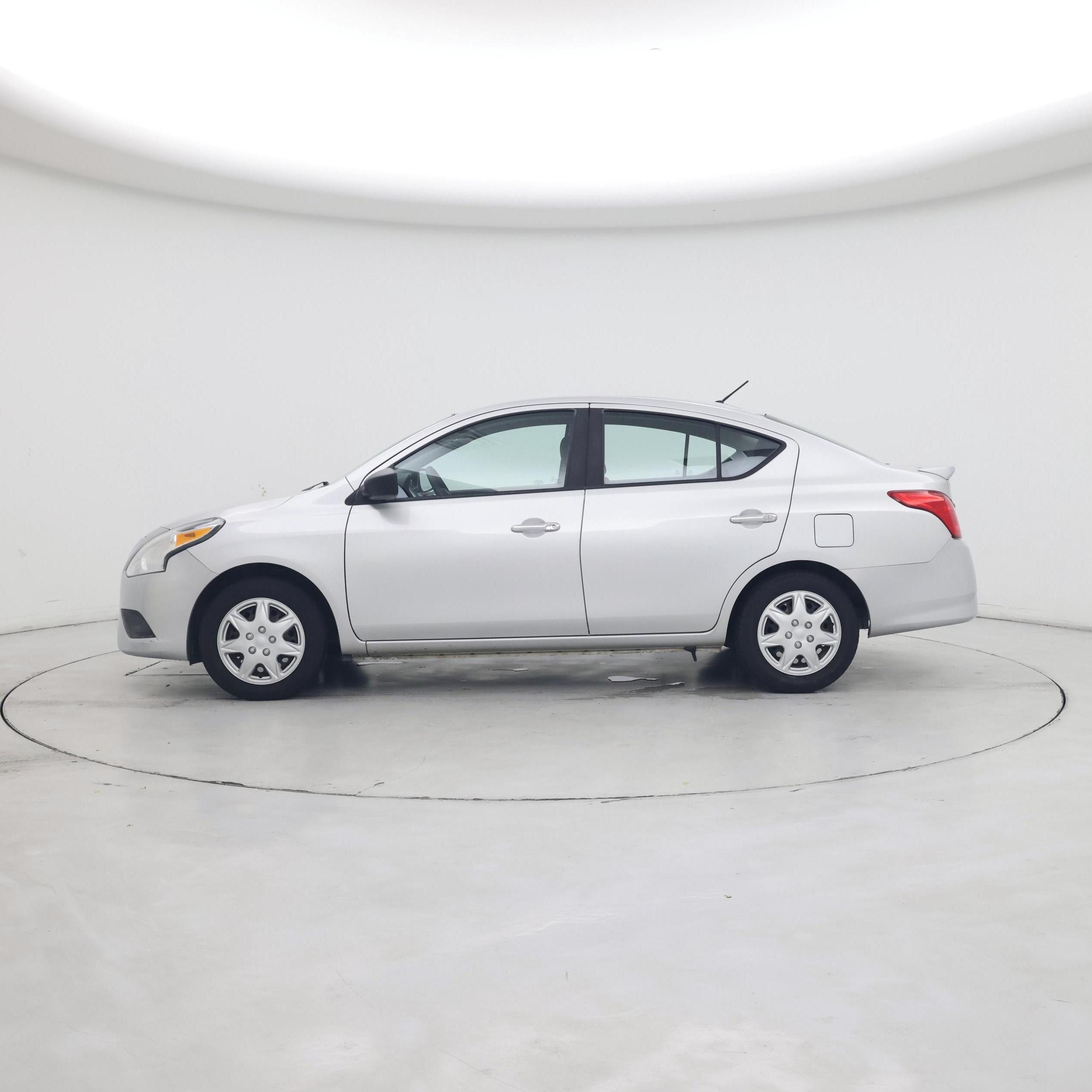 Thumbnail: 2017 Nissan Versa - 3