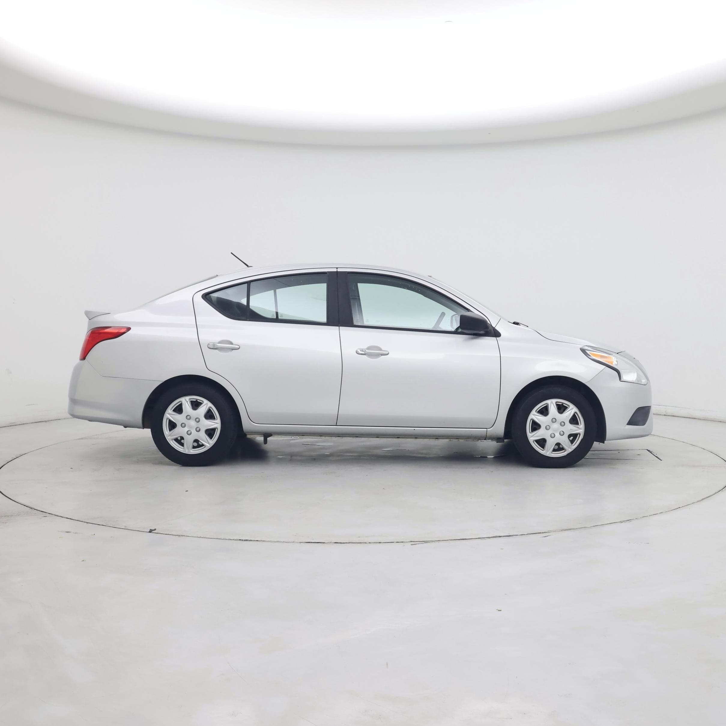 Thumbnail: 2017 Nissan Versa - 7