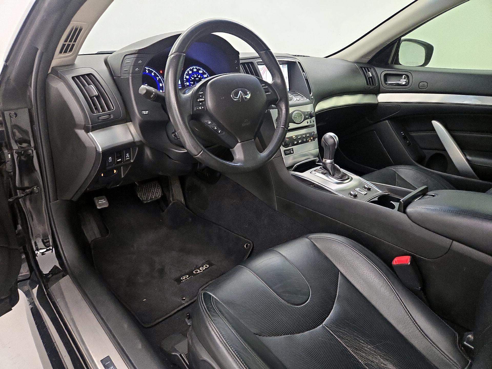 Thumbnail: 2015 INFINITI Q60 - 9
