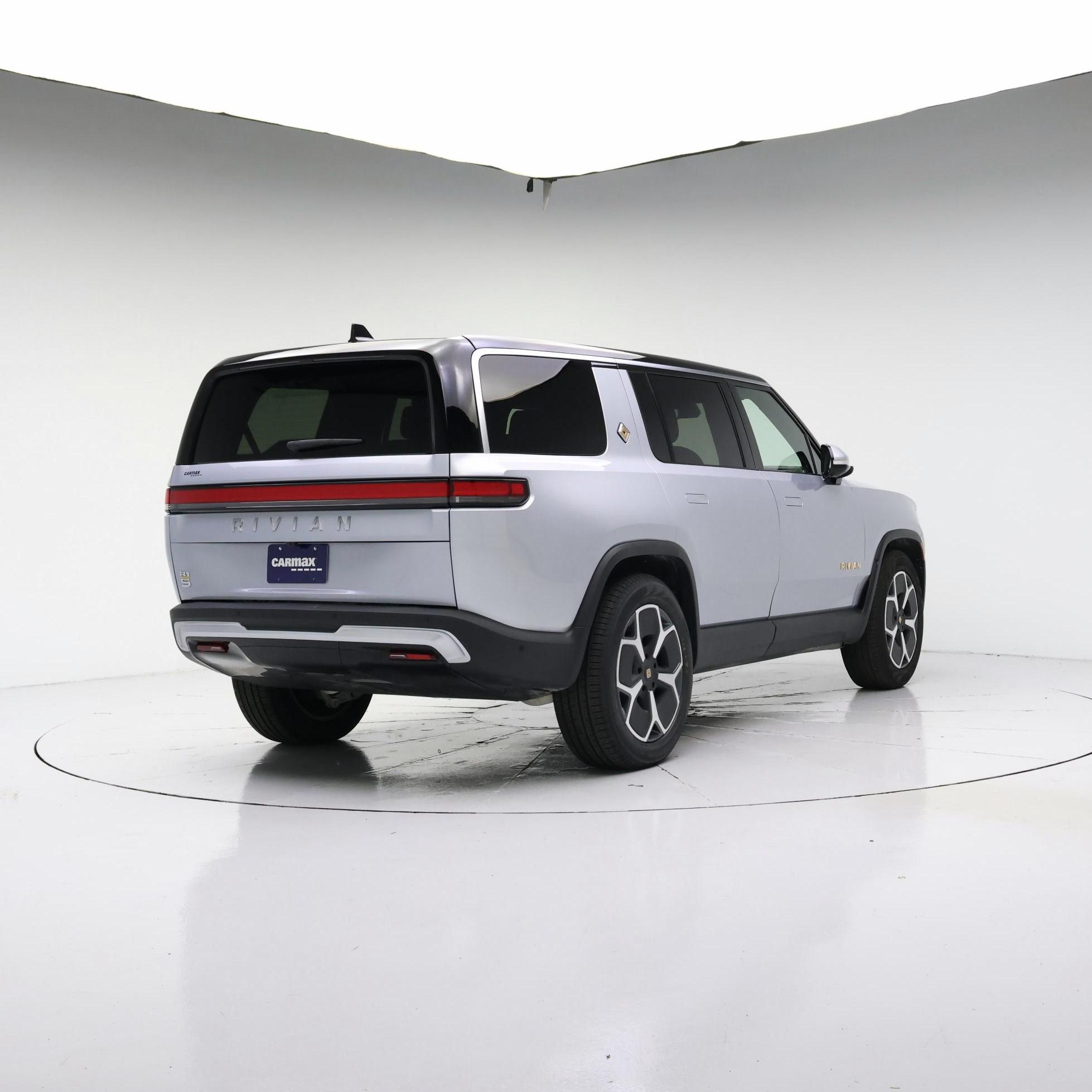 Thumbnail: 2023 Rivian R1S - 8