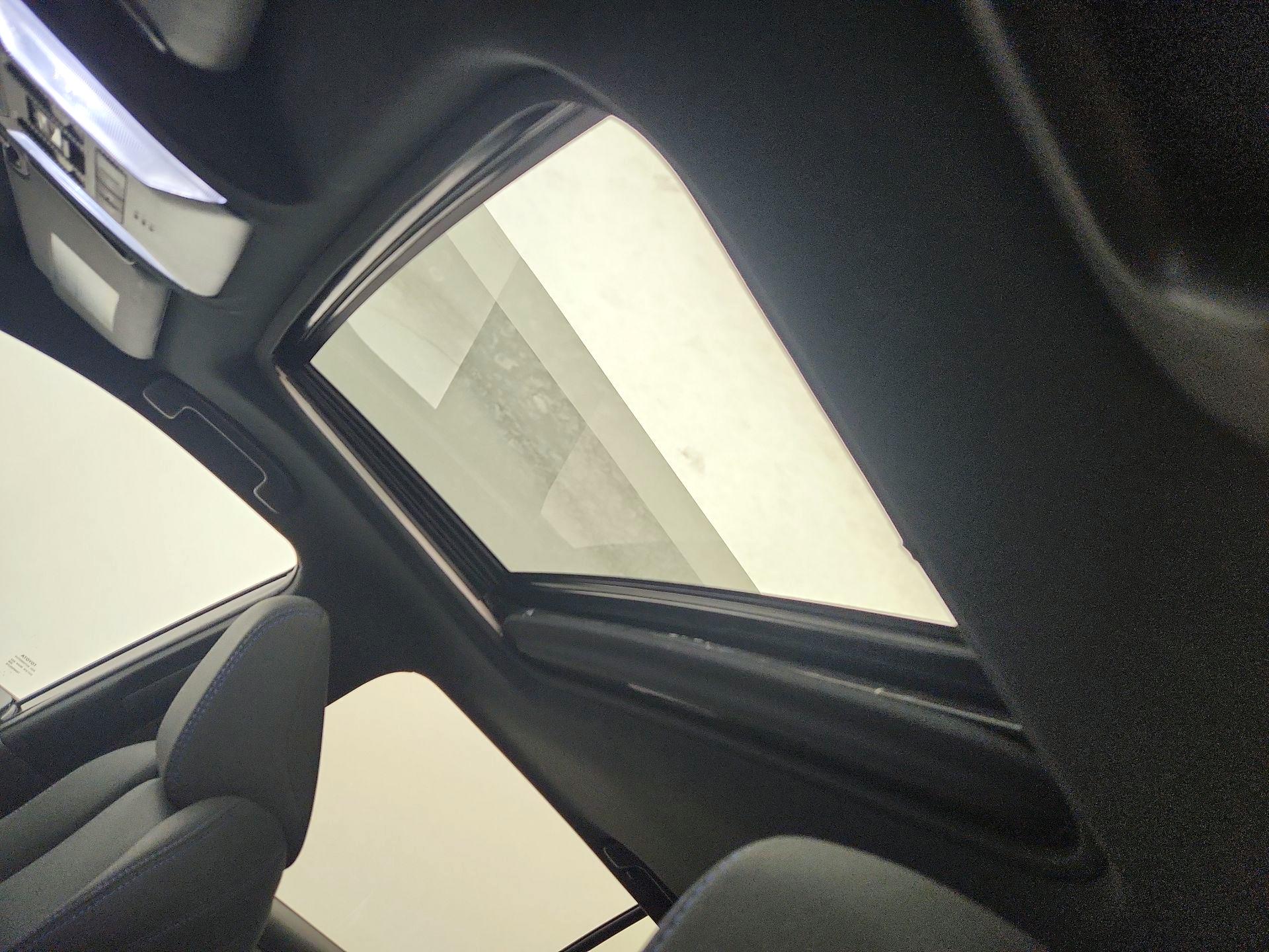 Thumbnail: 2022 Toyota RAV4 - 19