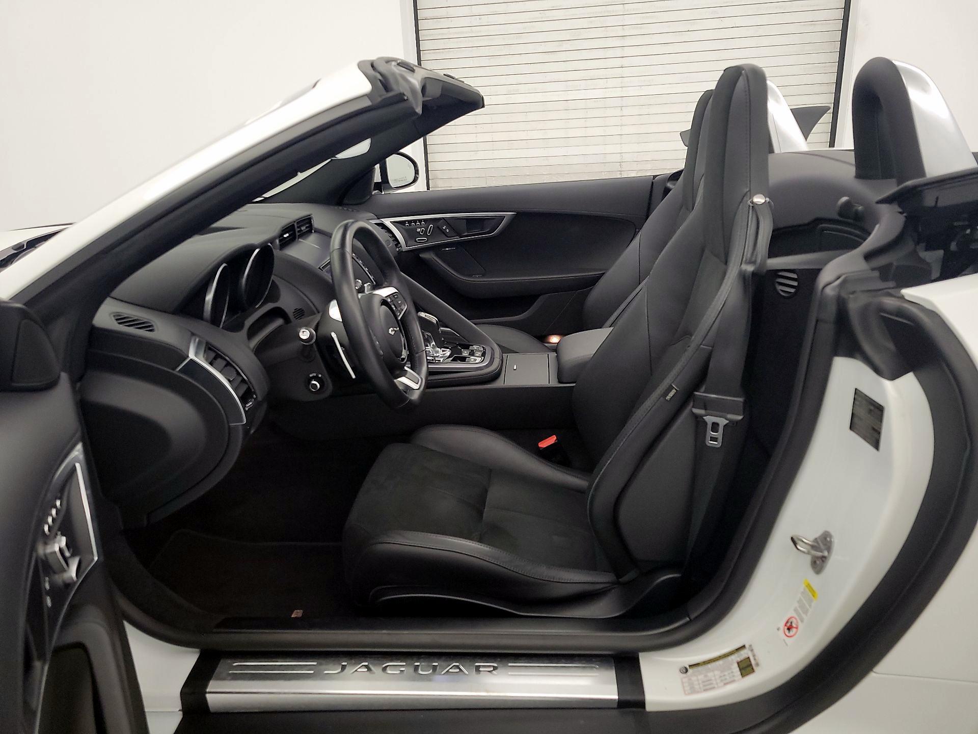 Thumbnail: 2018 Jaguar F-Type - 11