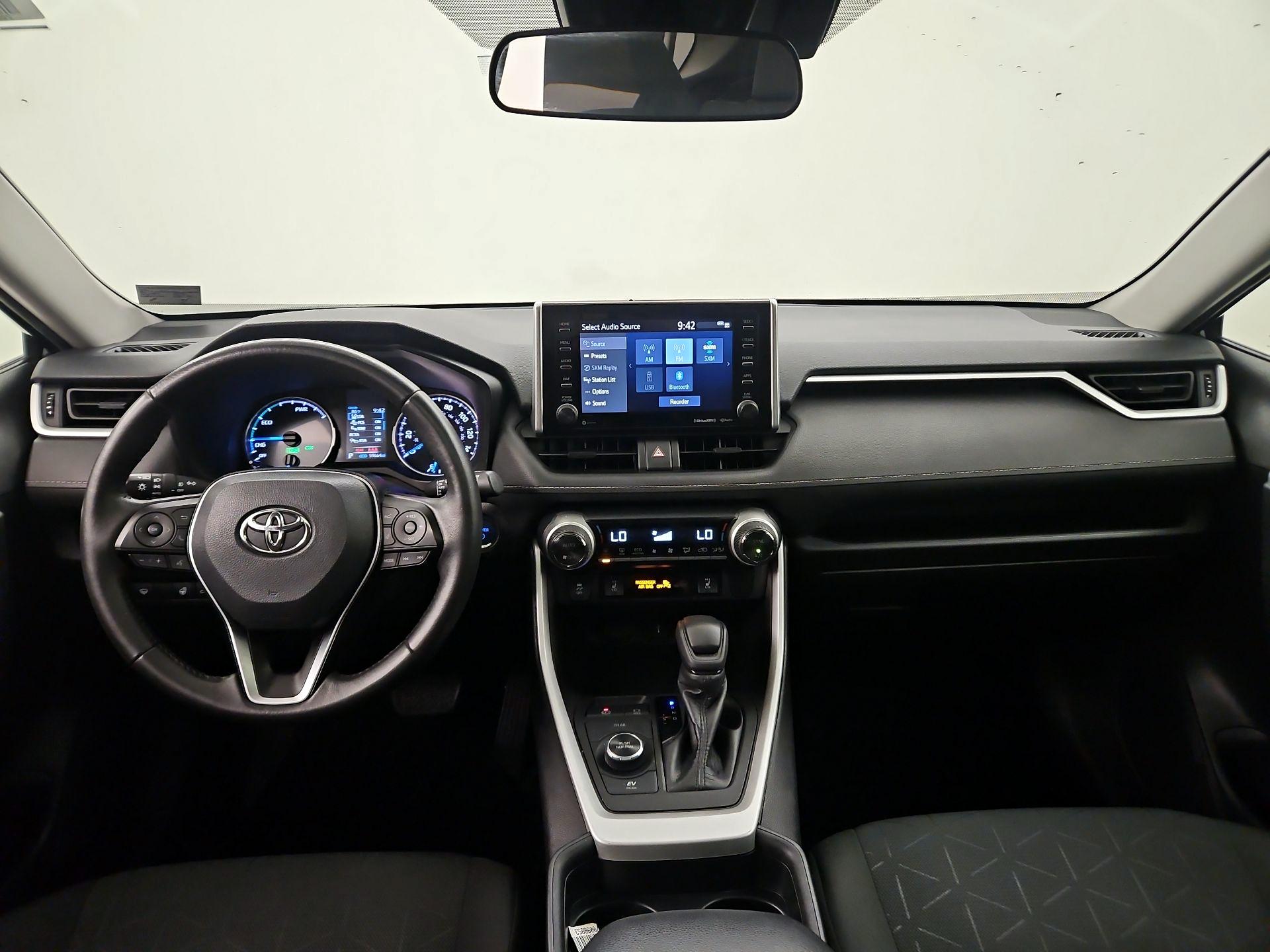 Thumbnail: 2021 Toyota RAV4 - 9