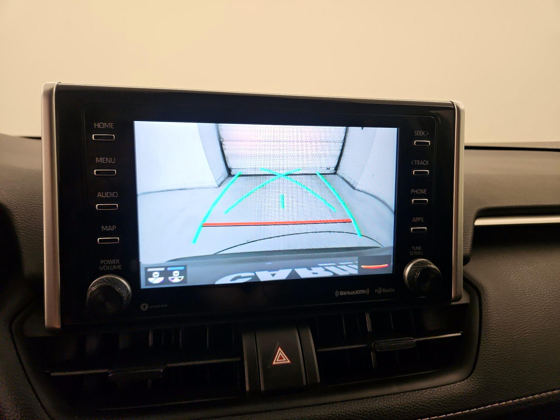 Thumbnail: 2021 Toyota RAV4 - 15