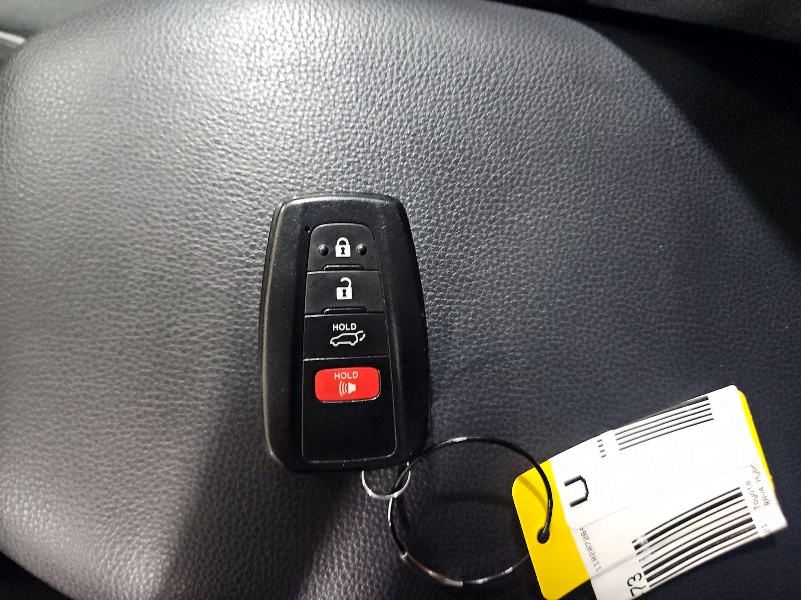 2021 Toyota RAV4 XLE - Photo 25