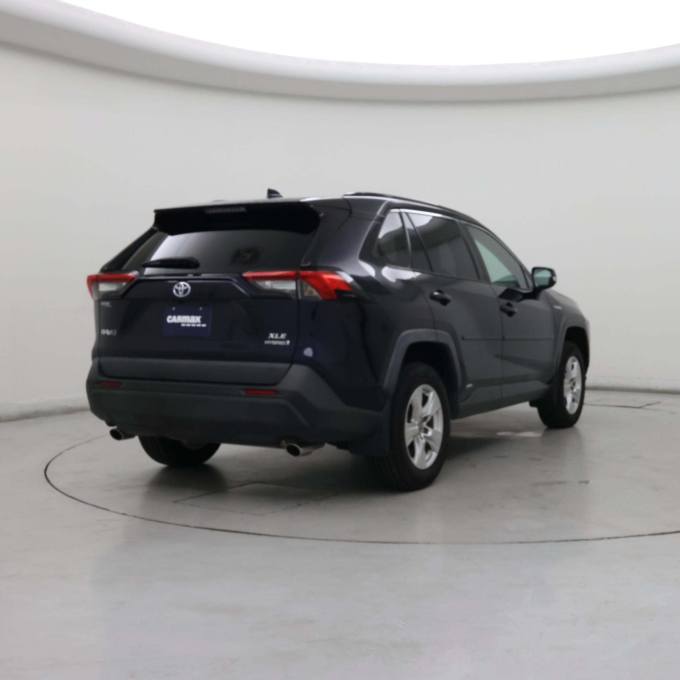 Thumbnail: 2021 Toyota RAV4 - 8