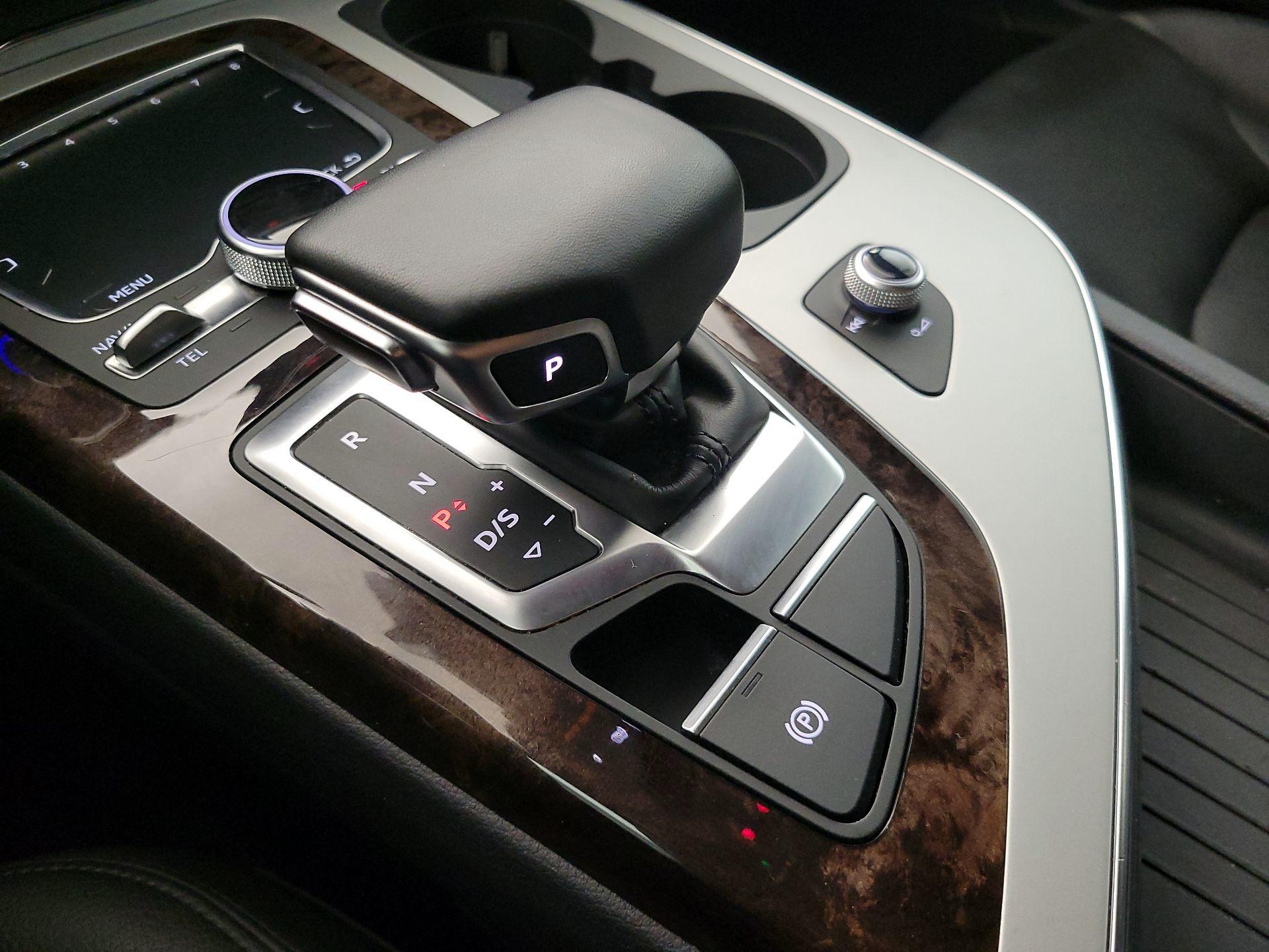 Thumbnail: 2019 Audi Q7 - 18