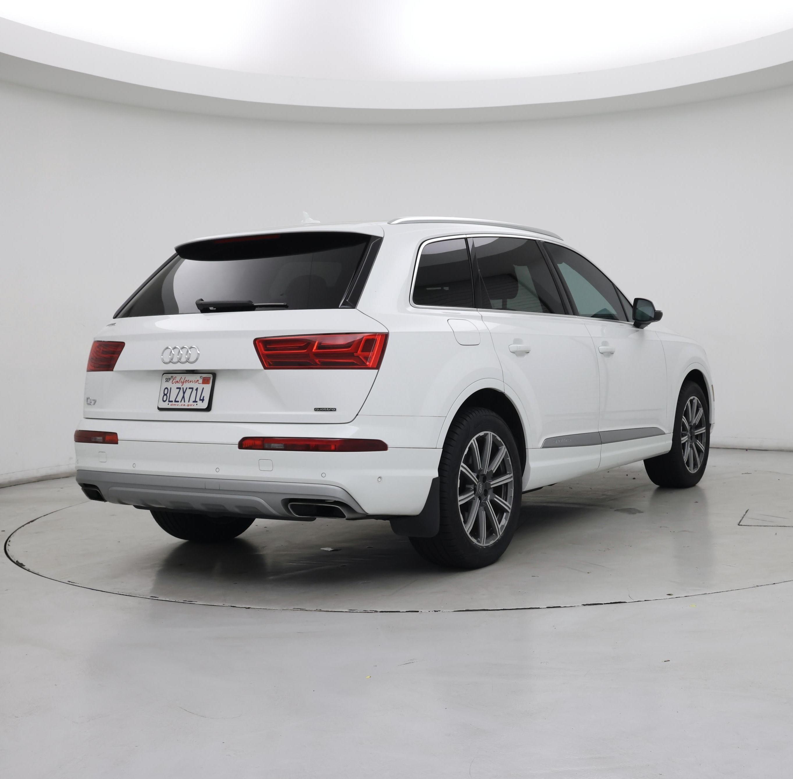 Thumbnail: 2019 Audi Q7 - 8