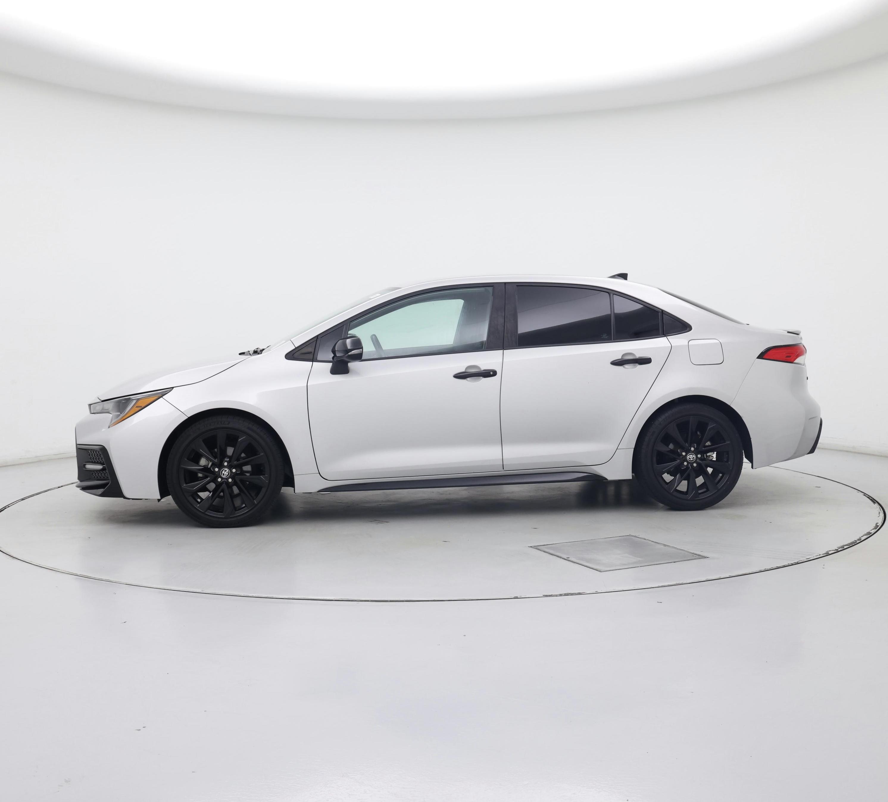 Thumbnail: 2022 Toyota Corolla - 3