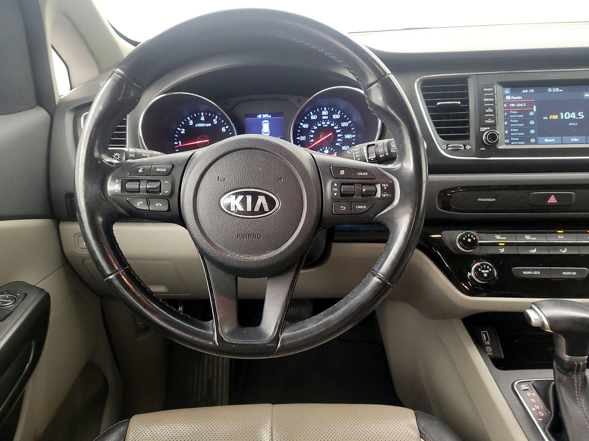 Thumbnail: 2021 Kia Sedona - 10