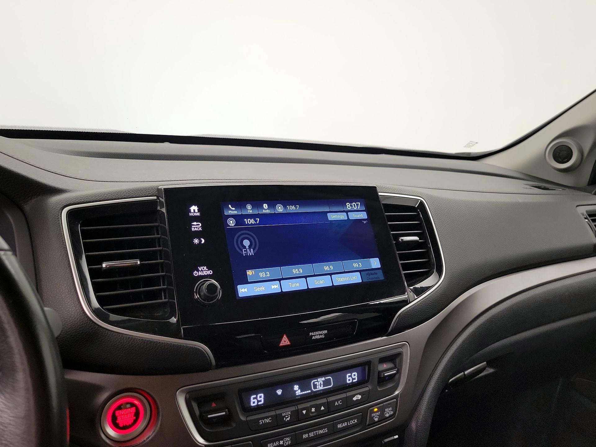 Thumbnail: 2019 Honda Pilot - 15