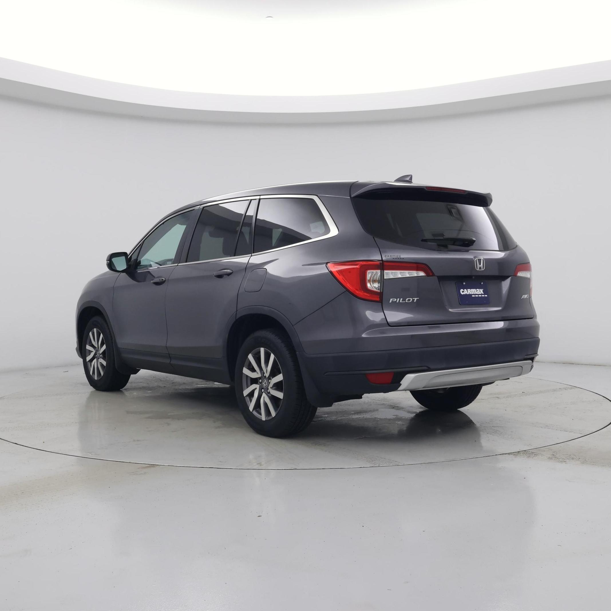 Thumbnail: 2019 Honda Pilot - 2