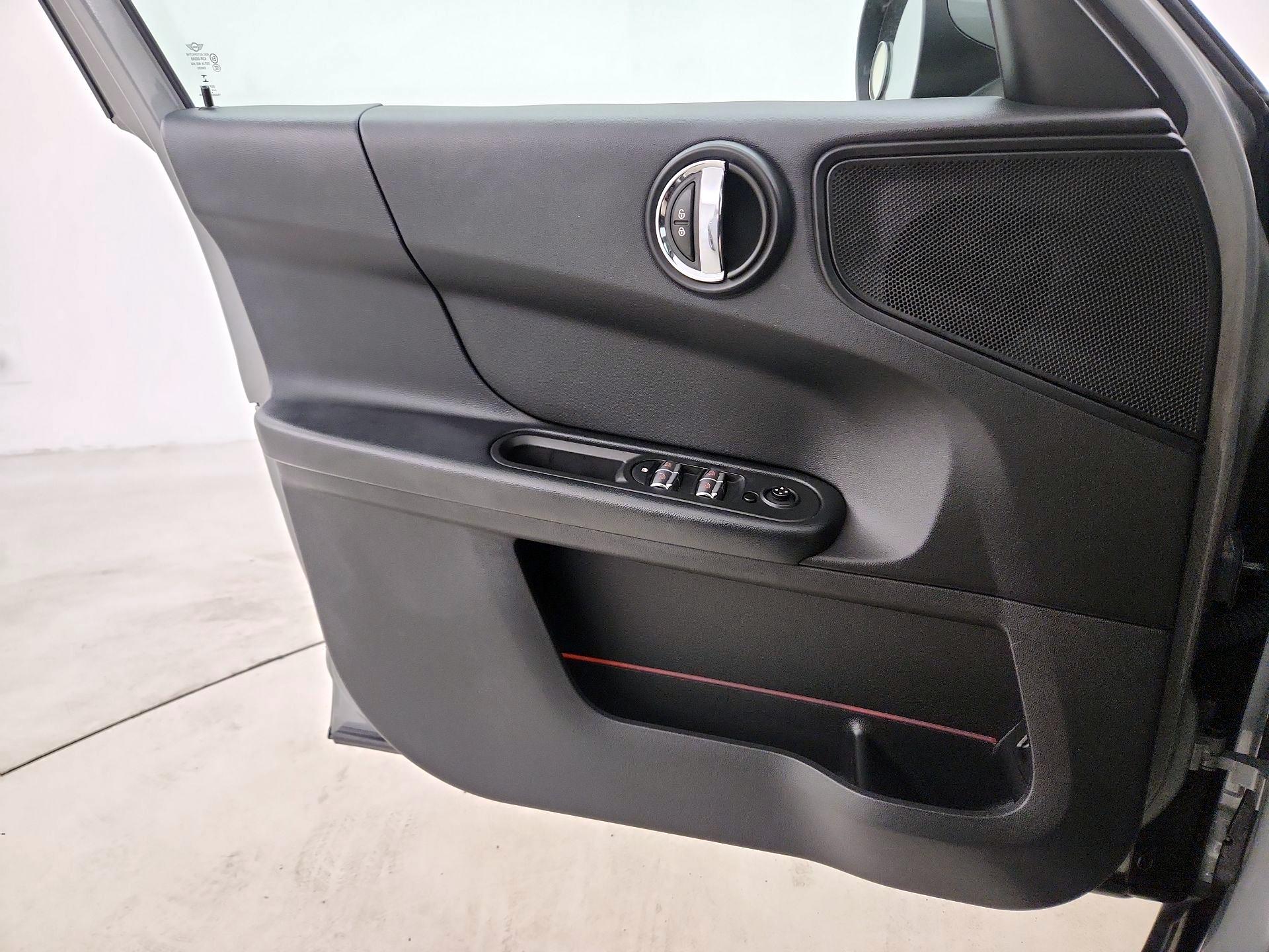 Thumbnail: 2019 MINI Cooper Countryman - 12
