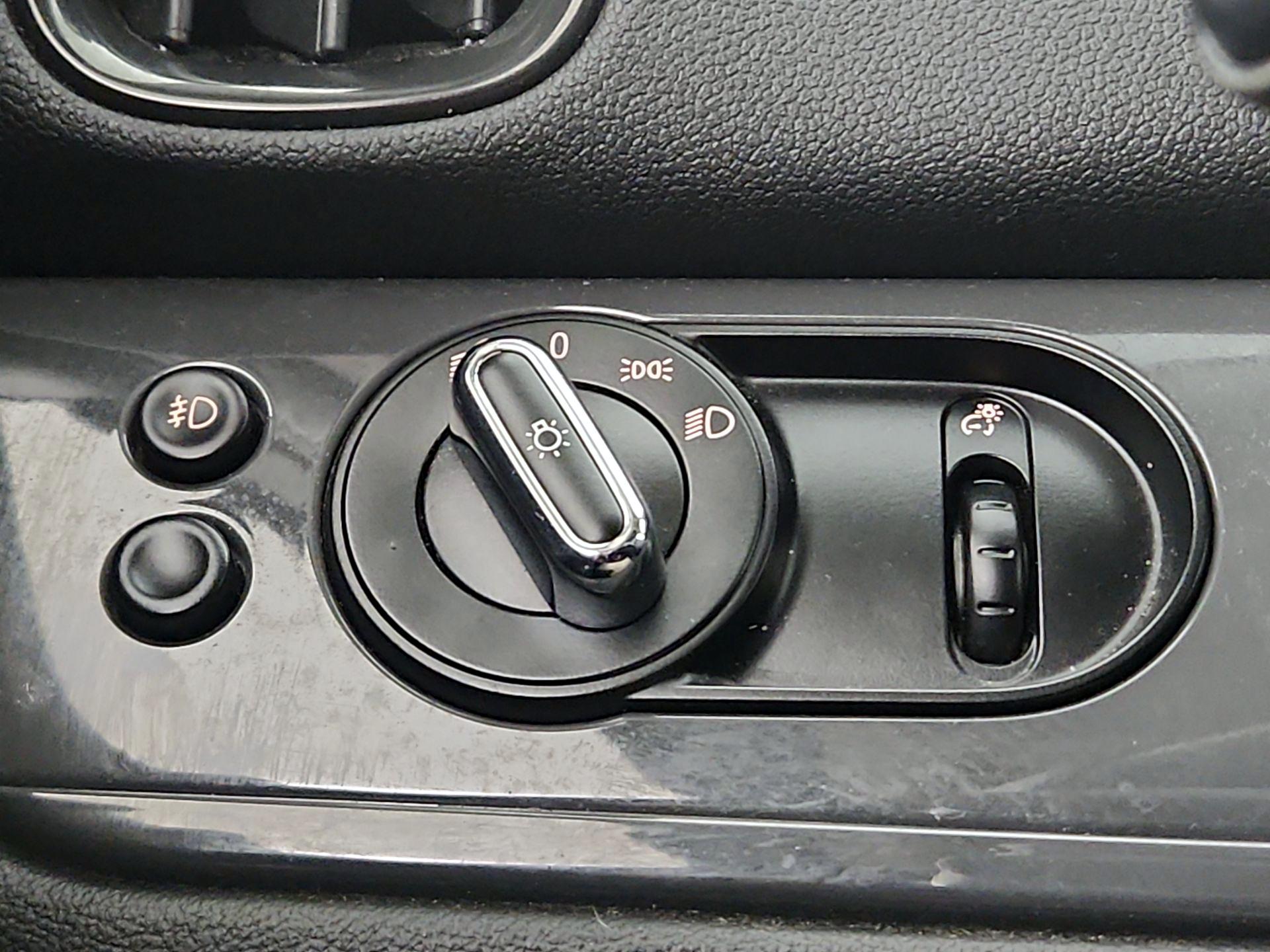 Thumbnail: 2019 MINI Cooper Countryman - 13