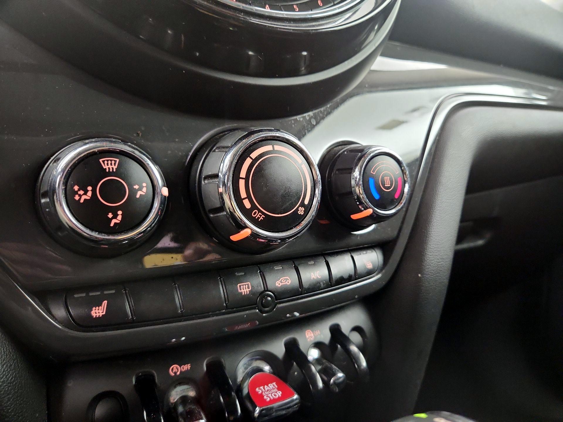 Thumbnail: 2019 MINI Cooper Countryman - 16