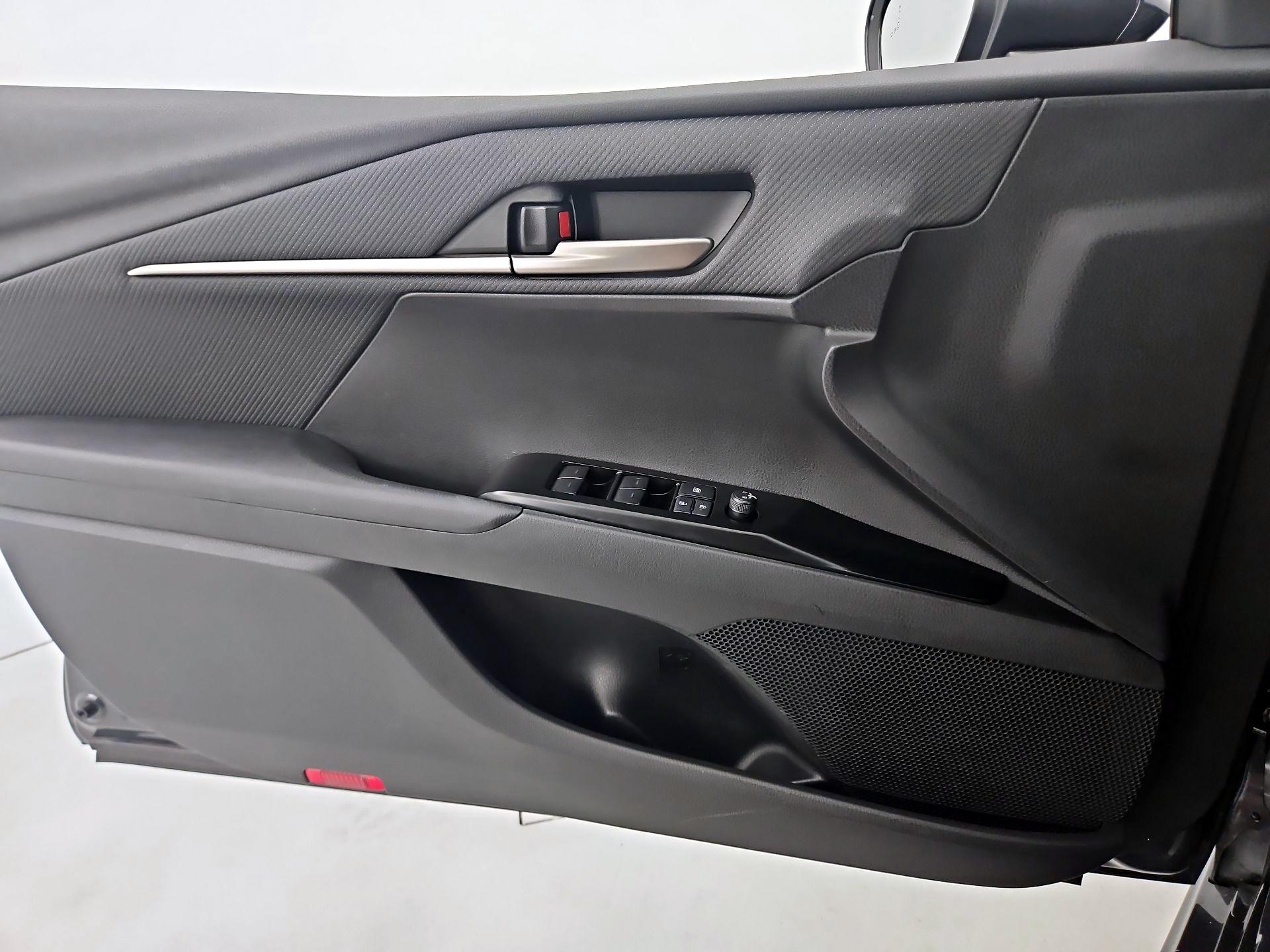 Thumbnail: 2026 Toyota Camry - 12