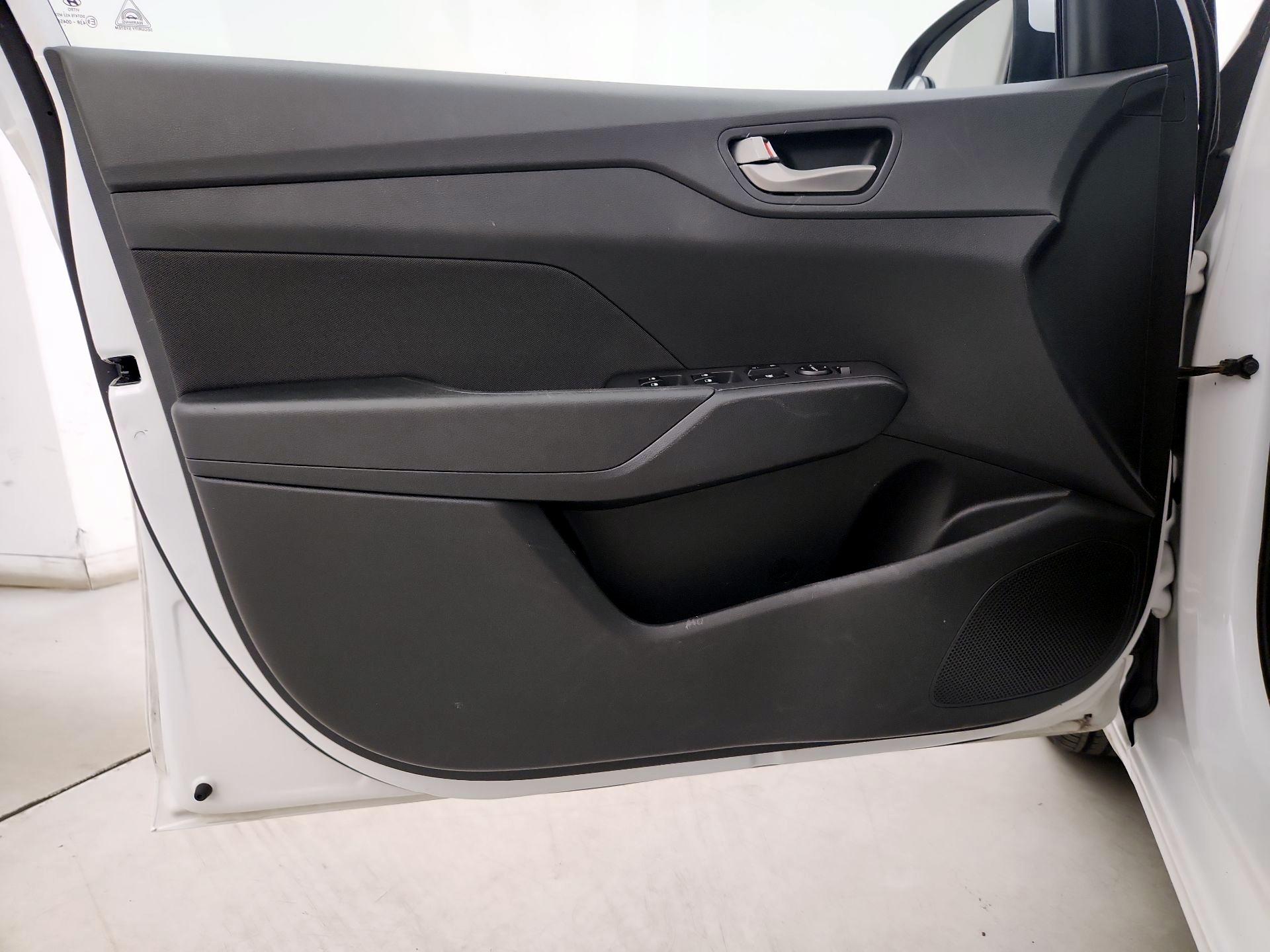 Thumbnail: 2019 Hyundai Accent - 12